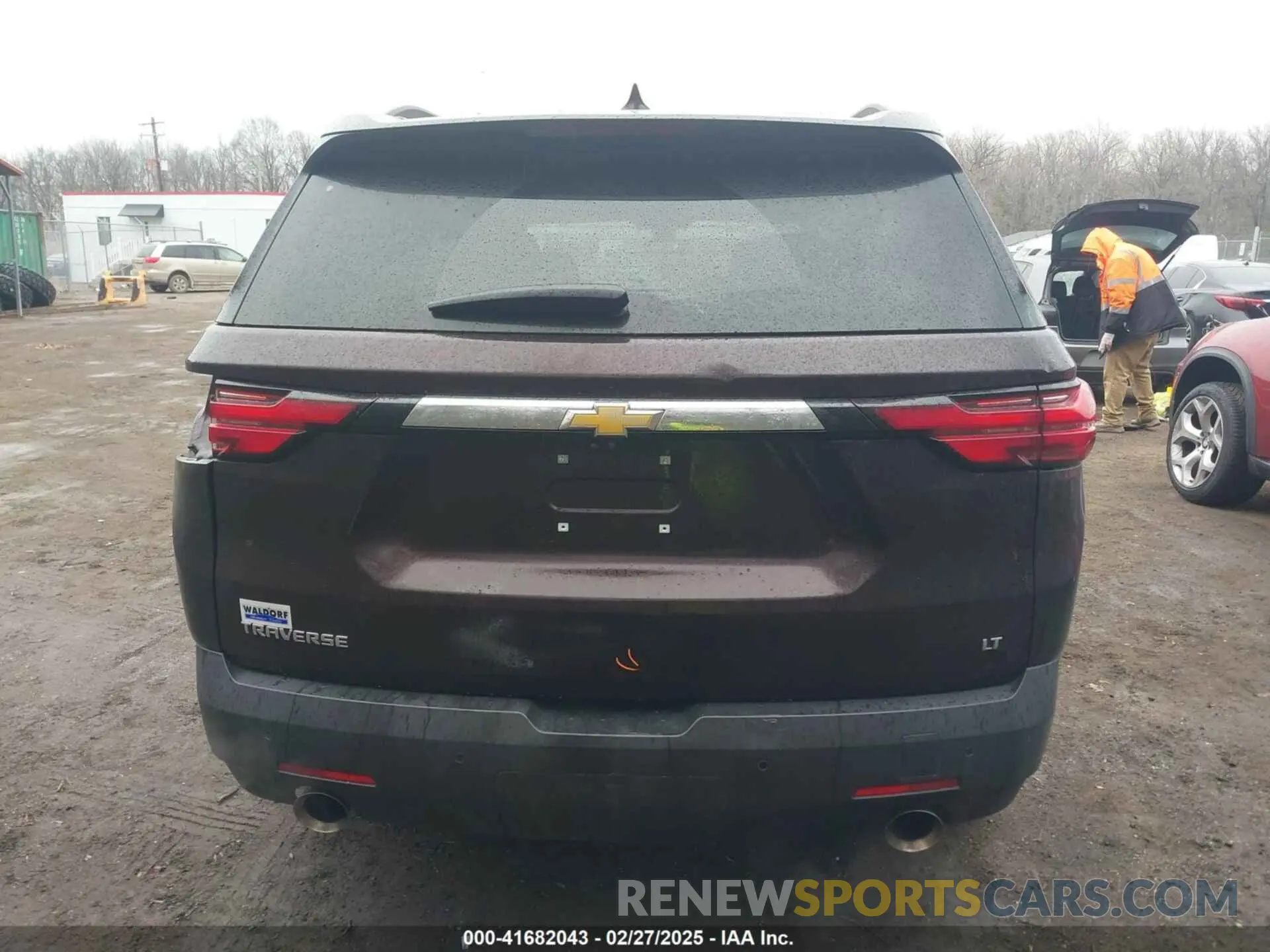 16 Photograph of a damaged car 1GNERGKW4NJ166133 CHEVROLET TRAVERSE 2022