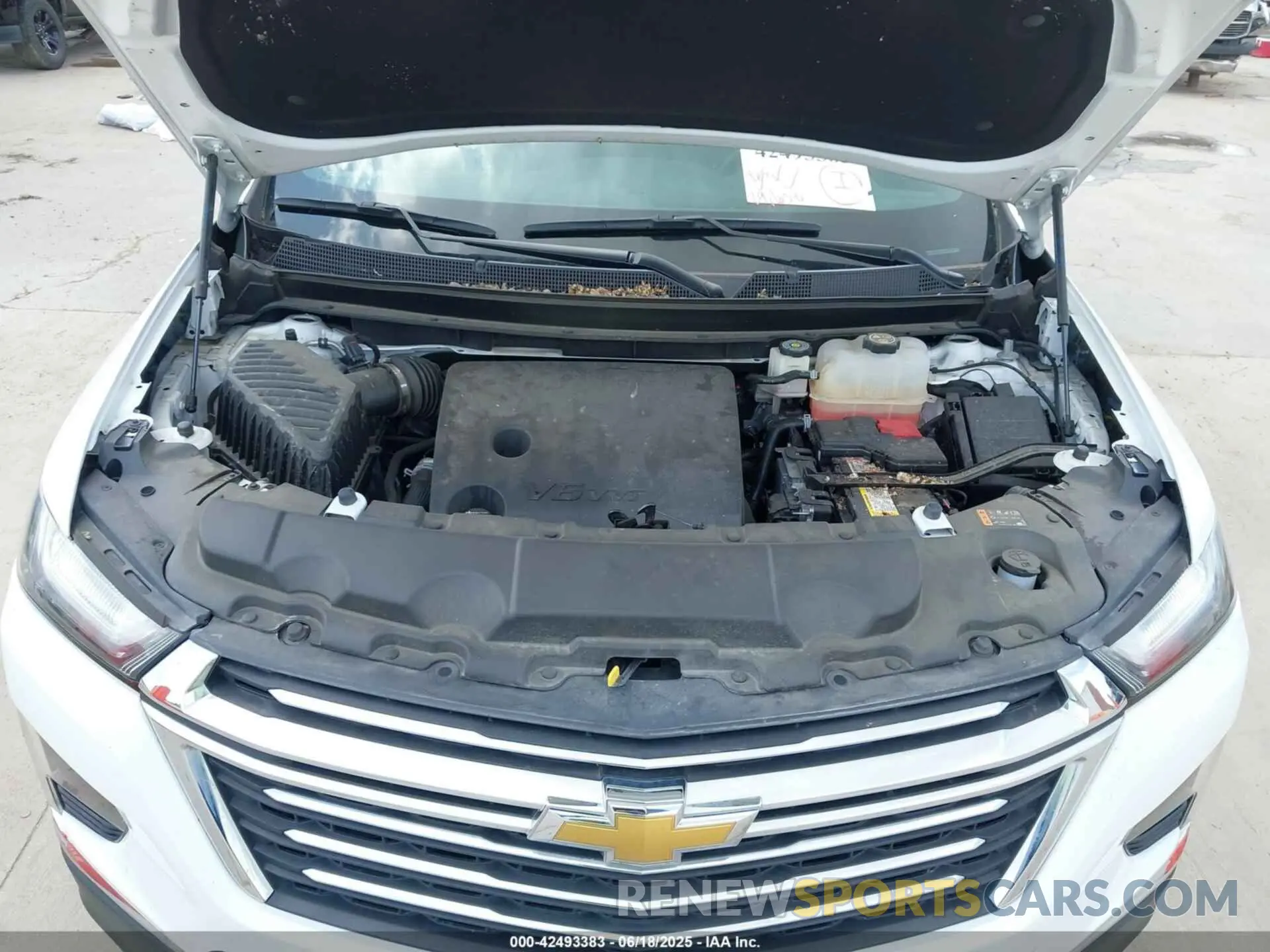 10 Photograph of a damaged car 1GNERGKW4NJ183708 CHEVROLET TRAVERSE 2022