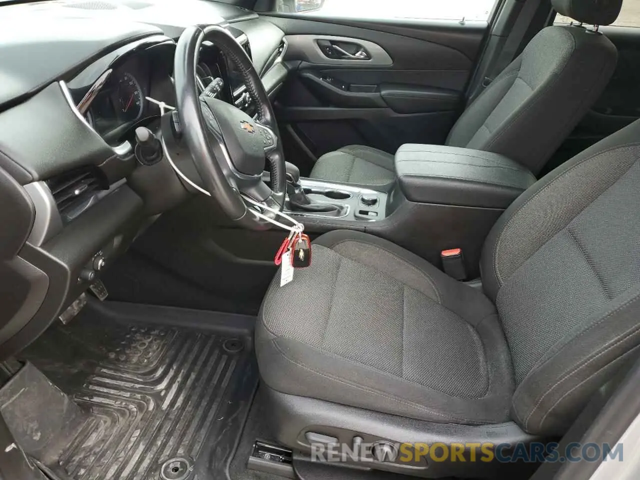 7 Photograph of a damaged car 1GNERGKW5NJ101744 CHEVROLET TRAVERSE 2022