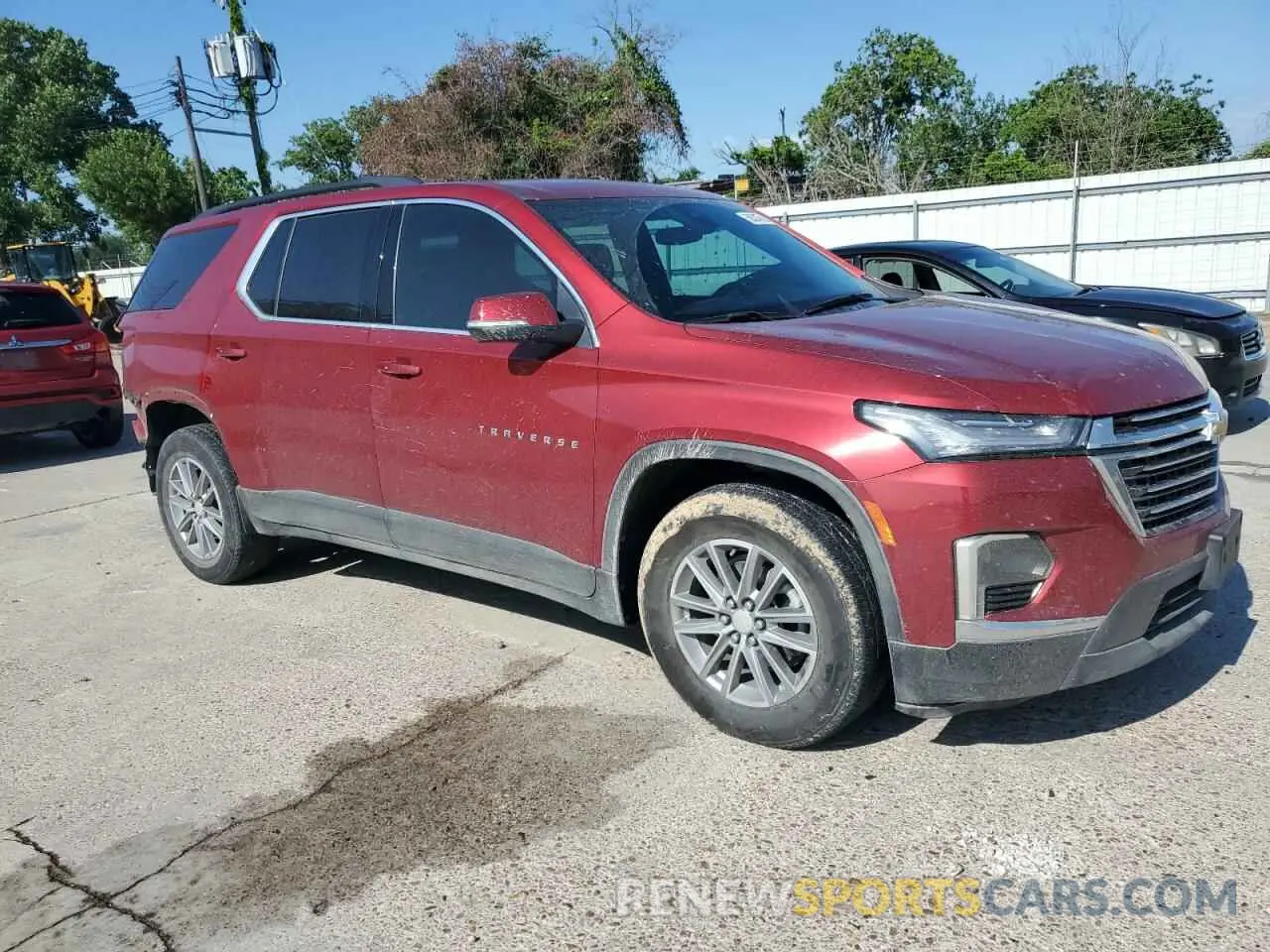 4 Photograph of a damaged car 1GNERGKW7NJ145521 CHEVROLET TRAVERSE 2022