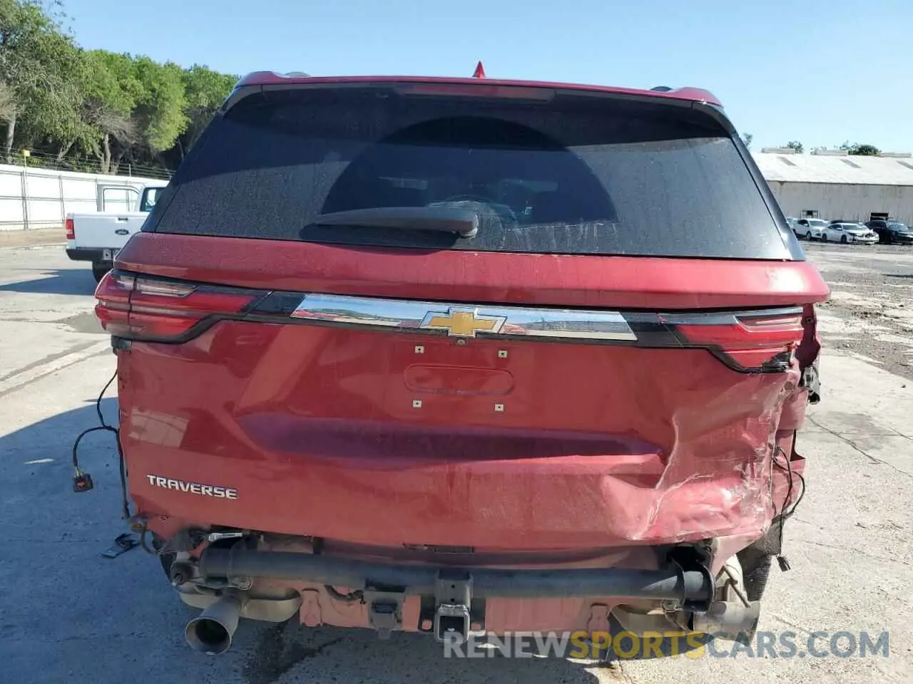 6 Photograph of a damaged car 1GNERGKW7NJ145521 CHEVROLET TRAVERSE 2022