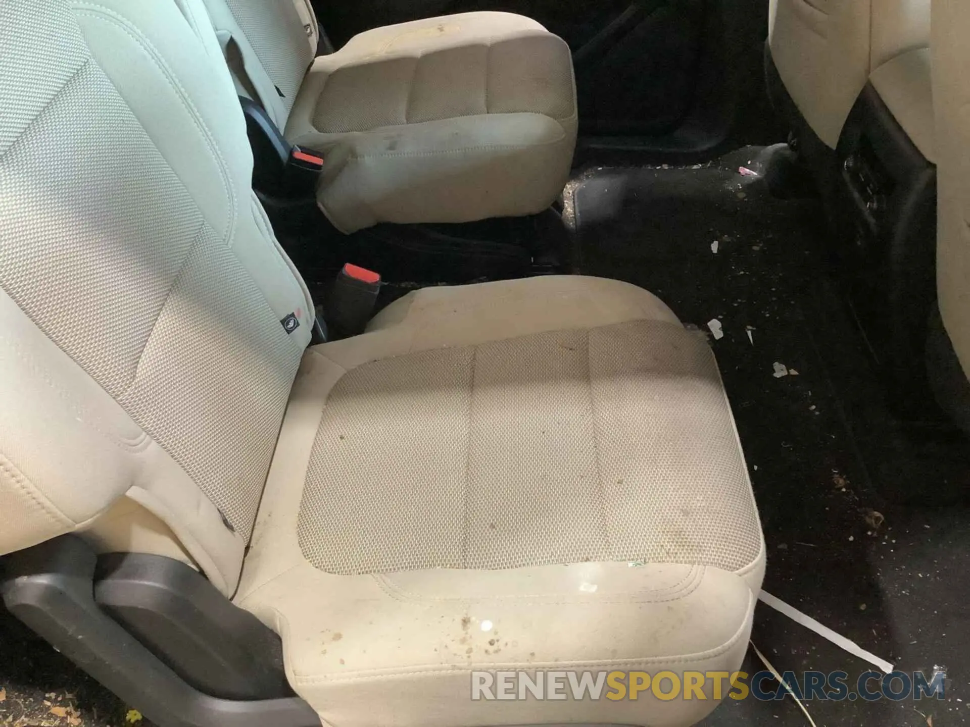 15 Photograph of a damaged car 1GNERGKW7NJ152503 CHEVROLET TRAVERSE 2022