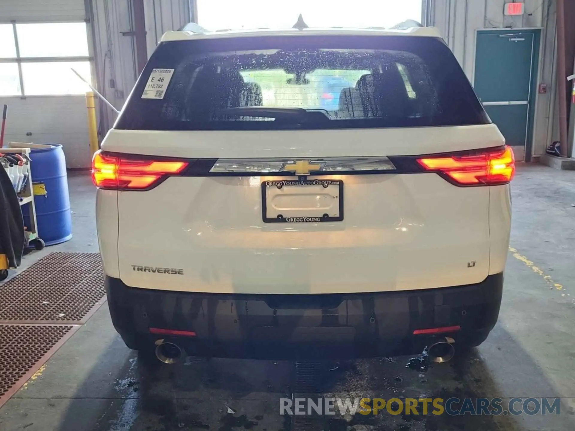 29 Photograph of a damaged car 1GNERGKW8NJ187096 CHEVROLET TRAVERSE 2022