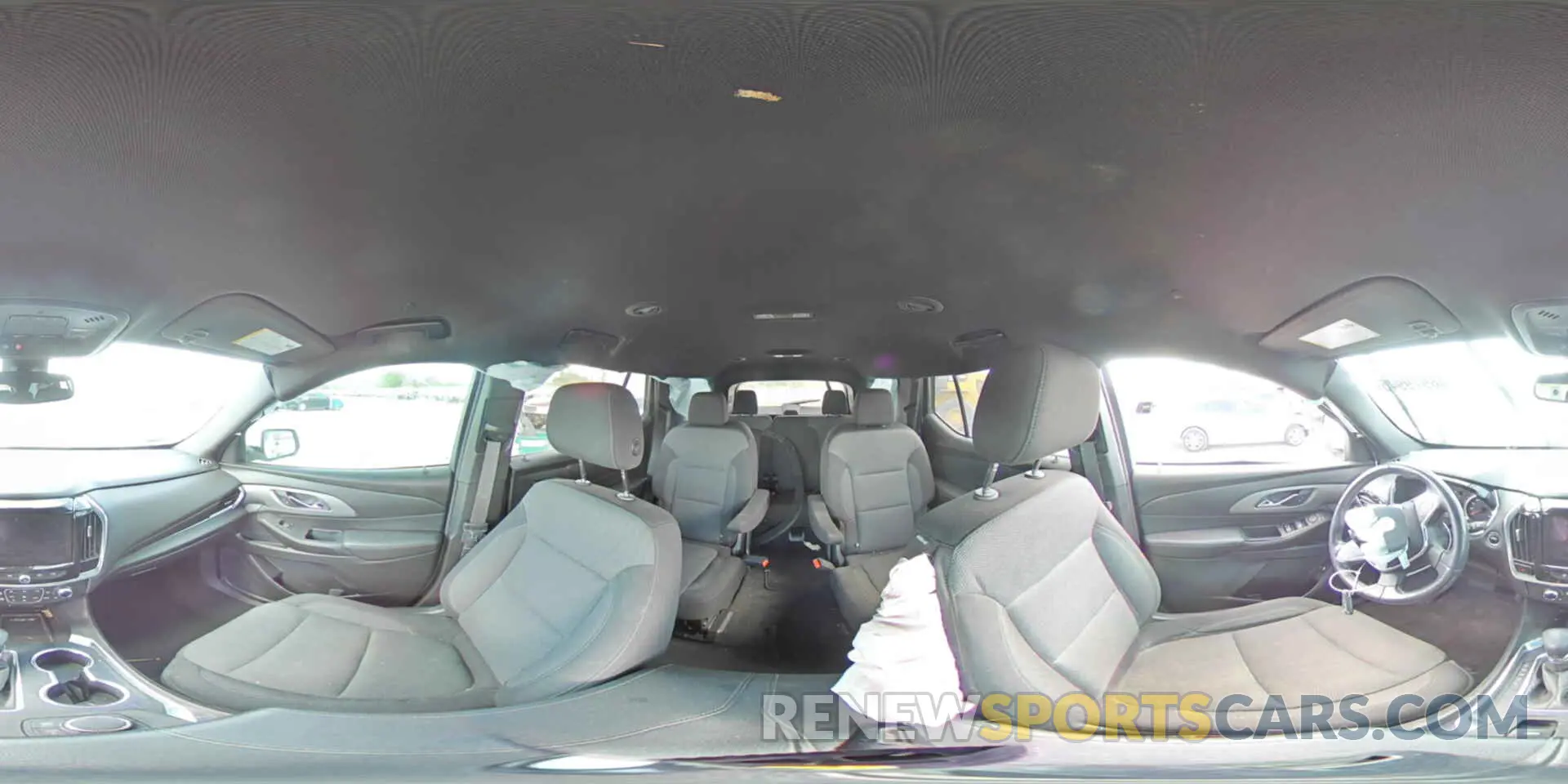 13 Photograph of a damaged car 1GNERGKW9NJ125738 CHEVROLET TRAVERSE 2022