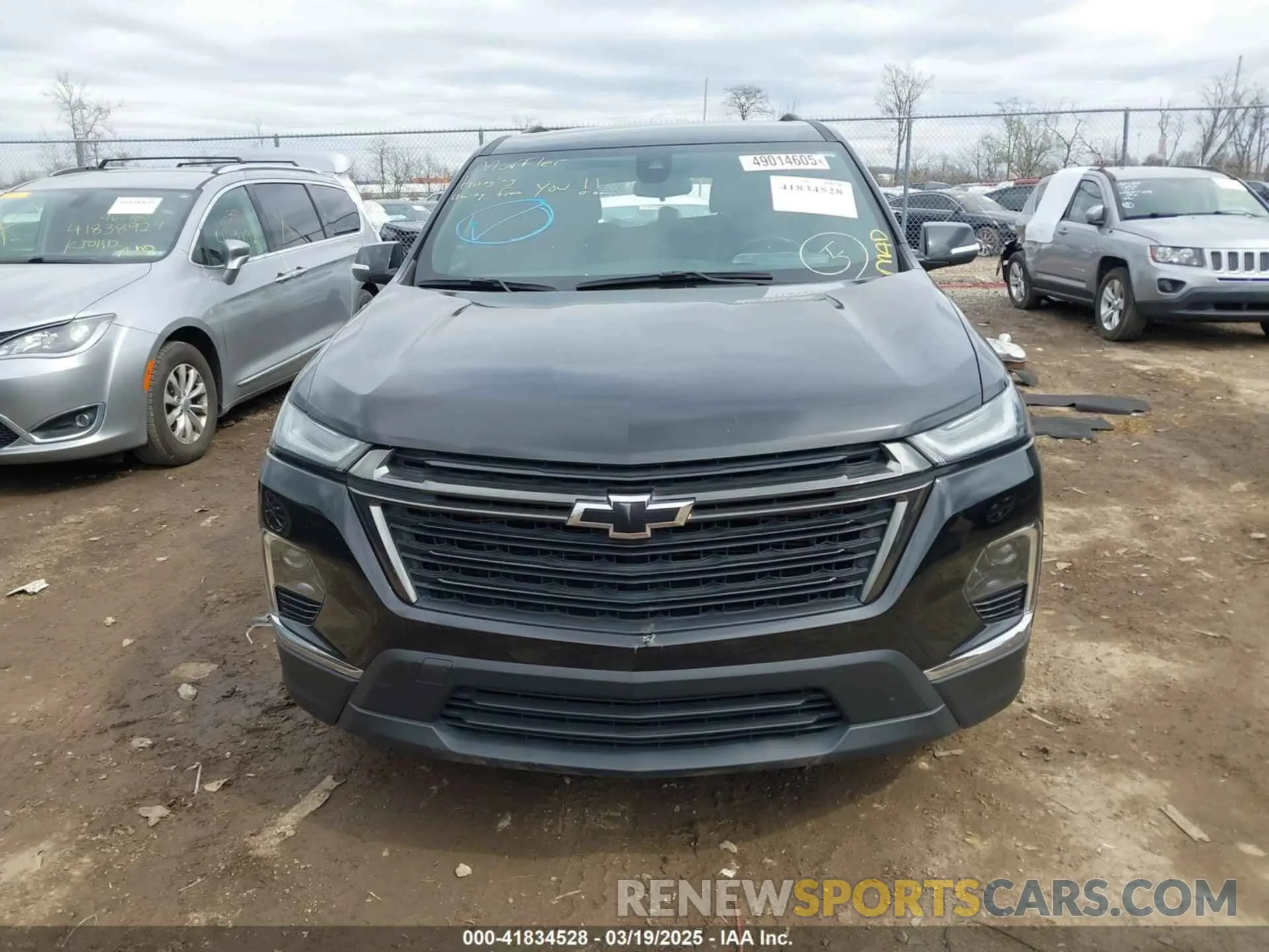 13 Photograph of a damaged car 1GNERGKWXNJ128020 CHEVROLET TRAVERSE 2022