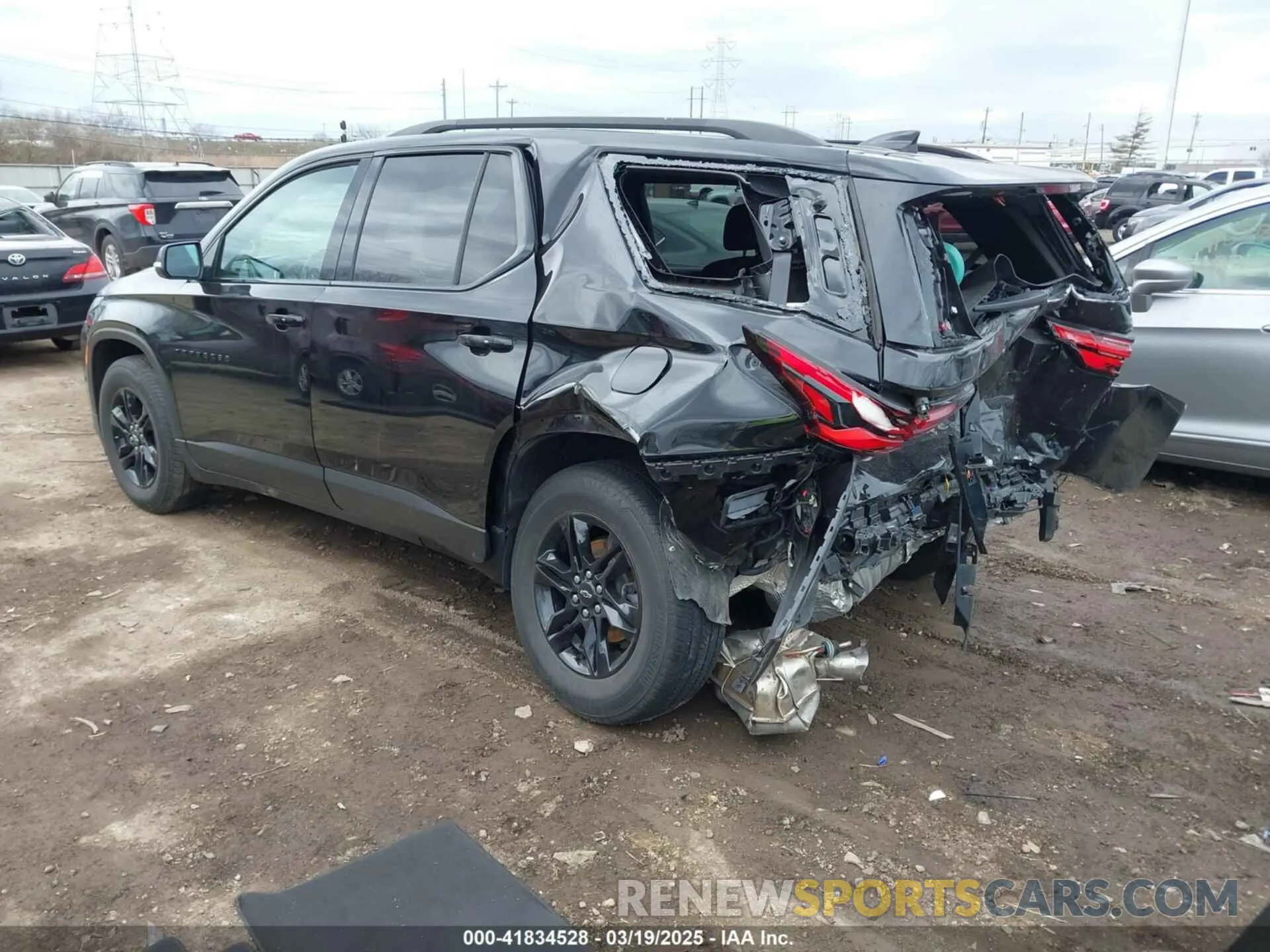 3 Photograph of a damaged car 1GNERGKWXNJ128020 CHEVROLET TRAVERSE 2022