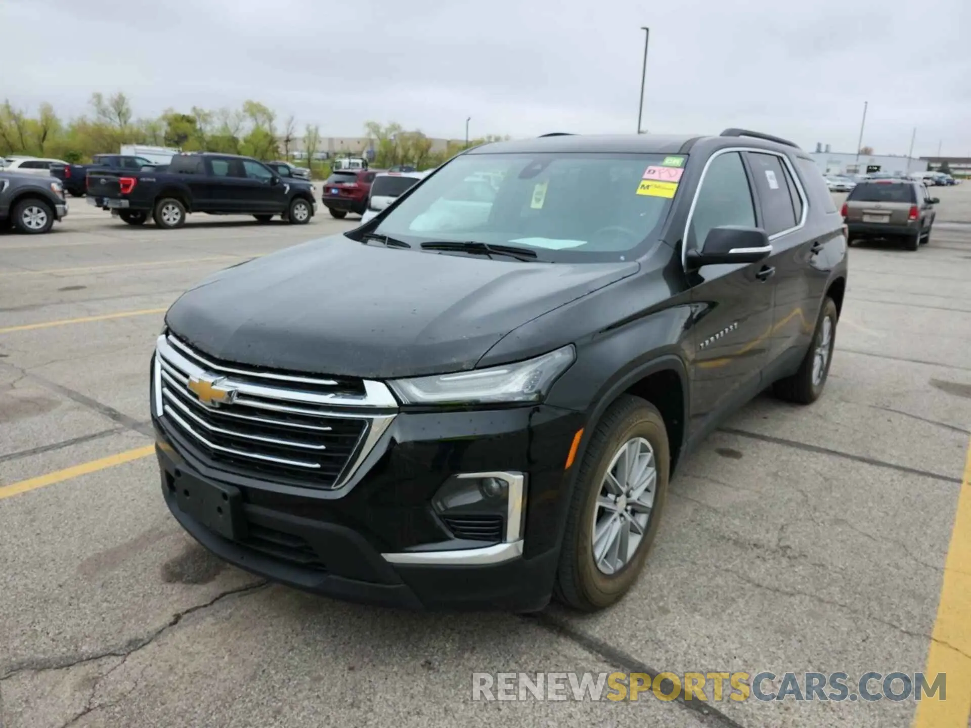 7 Photograph of a damaged car 1GNERGKWXNJ156903 CHEVROLET TRAVERSE 2022