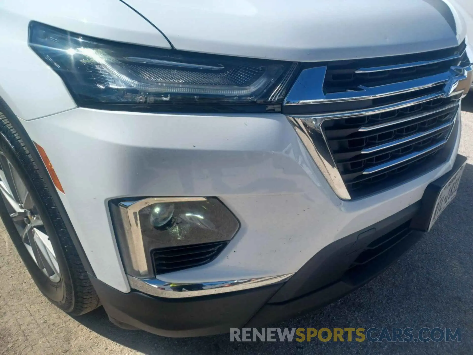 3 Photograph of a damaged car 1GNERGKWXNJ157677 CHEVROLET TRAVERSE 2022