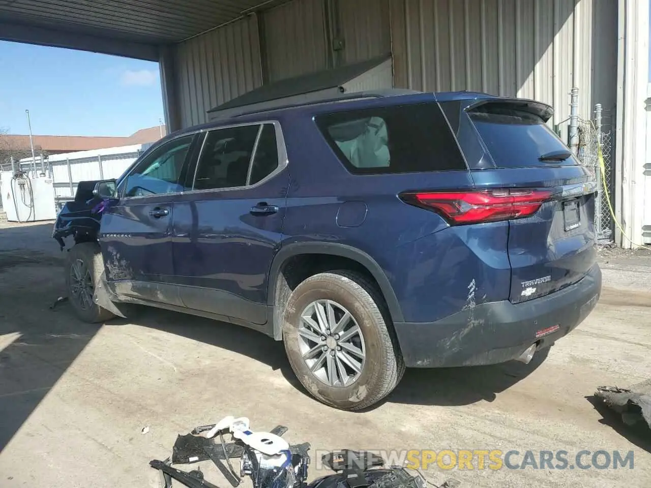 2 Photograph of a damaged car 1GNERGKWXNJ160305 CHEVROLET TRAVERSE 2022