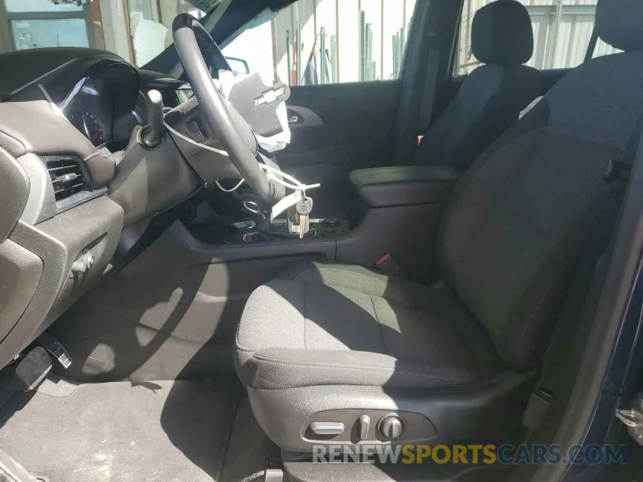 7 Photograph of a damaged car 1GNERGKWXNJ160305 CHEVROLET TRAVERSE 2022