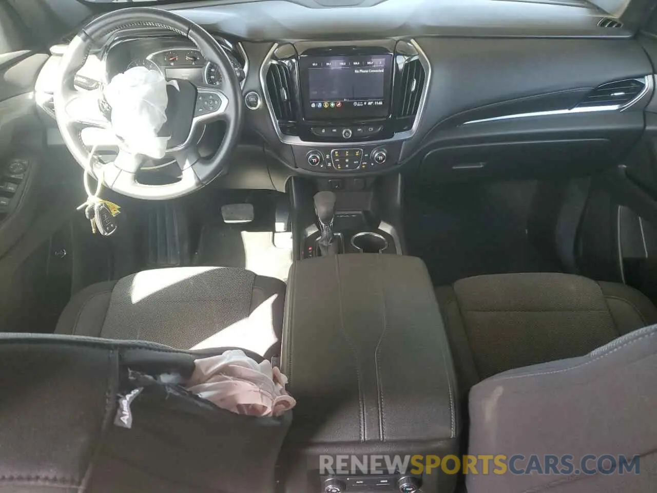 8 Photograph of a damaged car 1GNERGKWXNJ160305 CHEVROLET TRAVERSE 2022