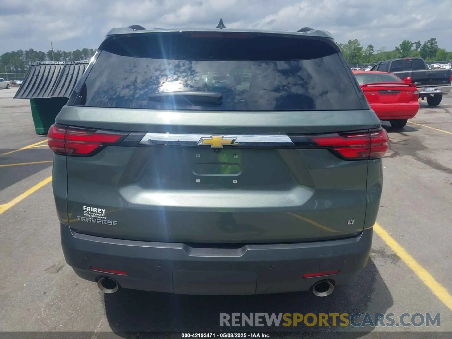 16 Photograph of a damaged car 1GNERHKW0NJ122099 CHEVROLET TRAVERSE 2022