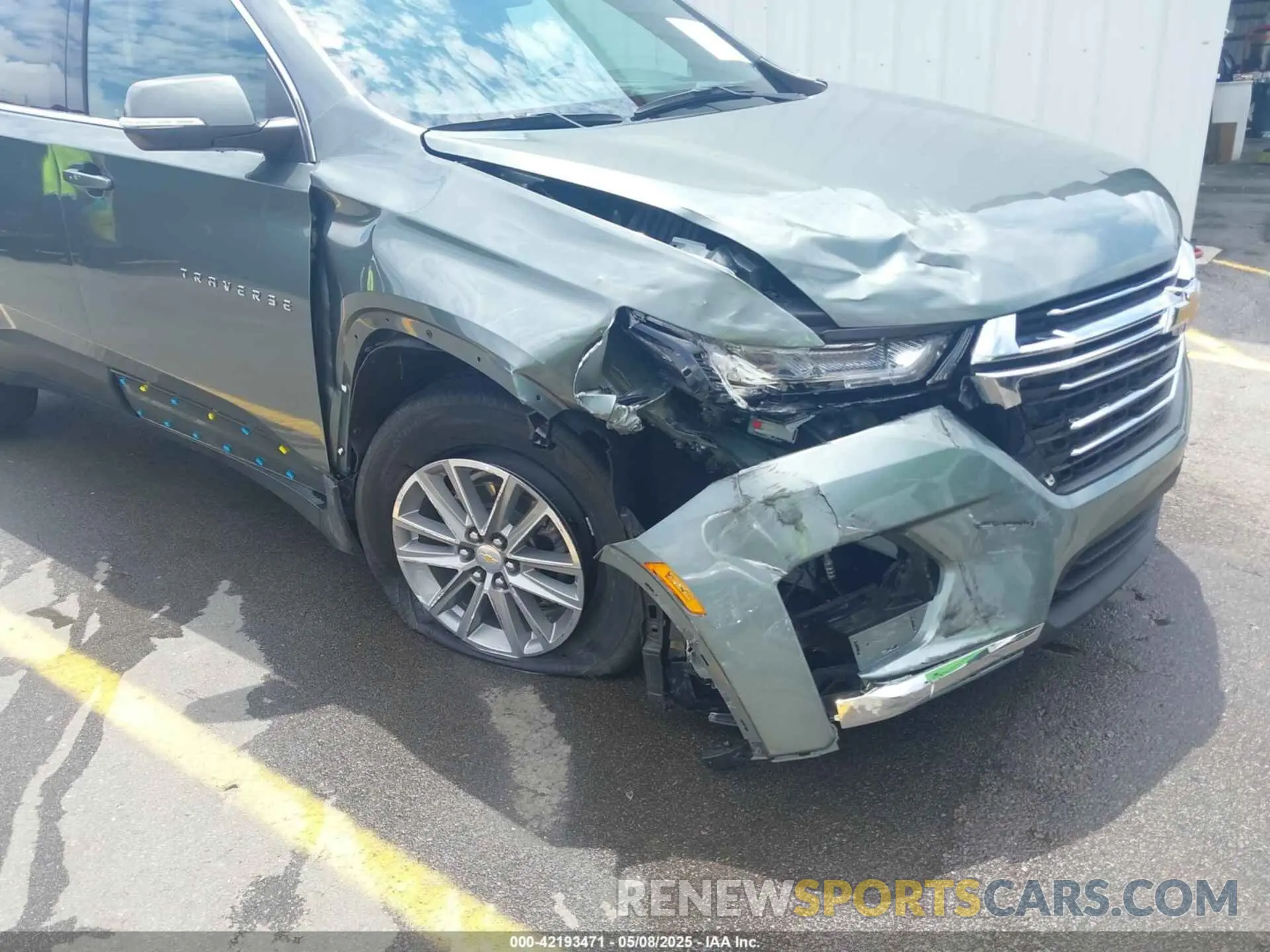 6 Photograph of a damaged car 1GNERHKW0NJ122099 CHEVROLET TRAVERSE 2022