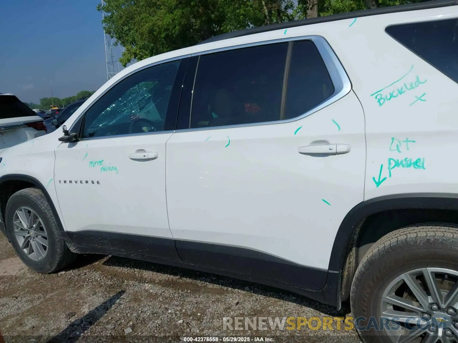 14 Photograph of a damaged car 1GNERHKW3NJ110710 CHEVROLET TRAVERSE 2022