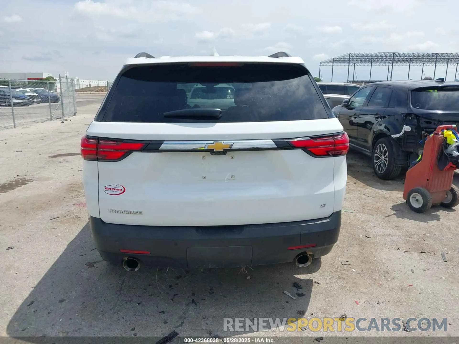 16 Photograph of a damaged car 1GNERHKW4NJ142792 CHEVROLET TRAVERSE 2022