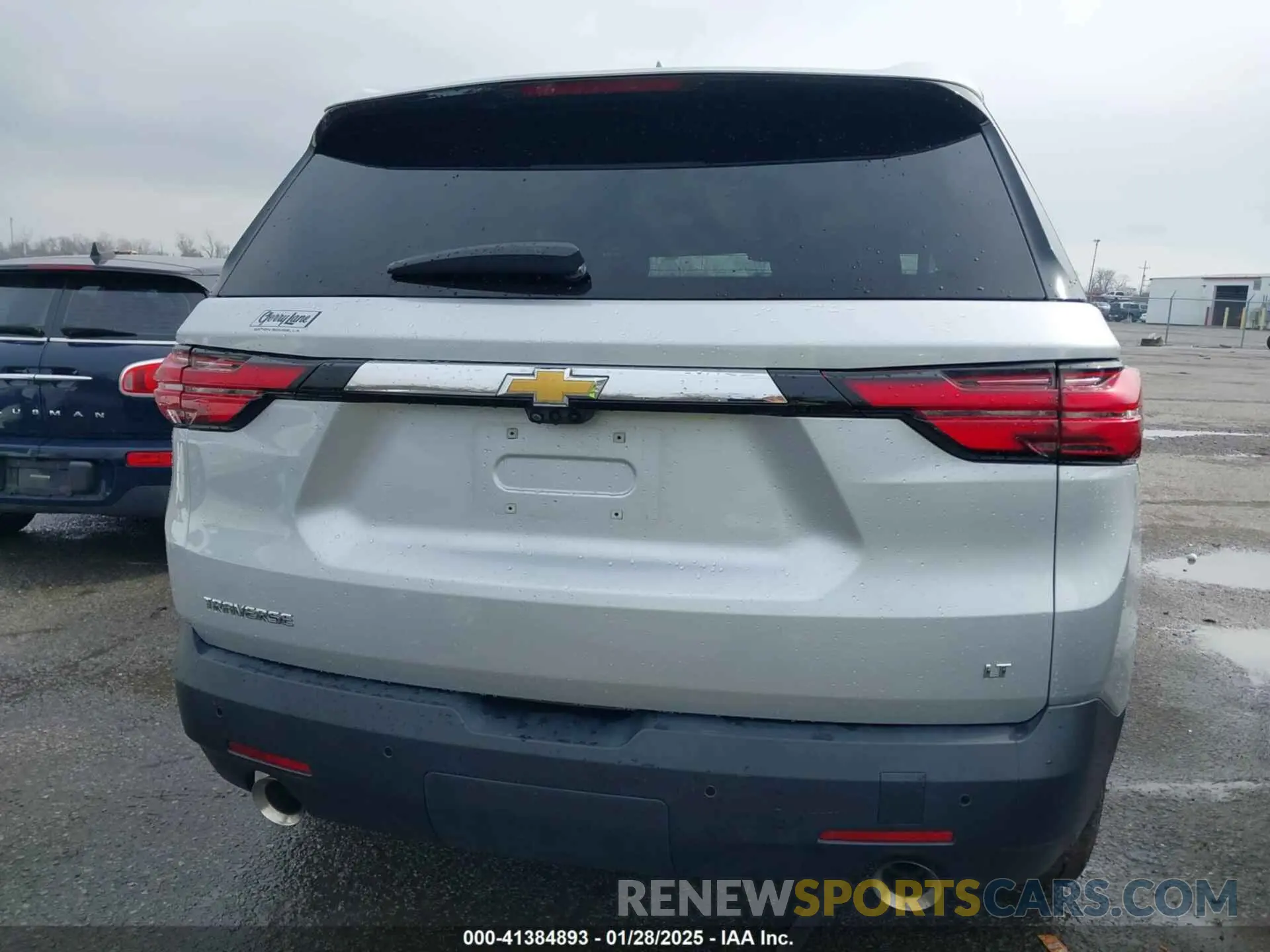 15 Photograph of a damaged car 1GNERHKW7NJ128403 CHEVROLET TRAVERSE 2022