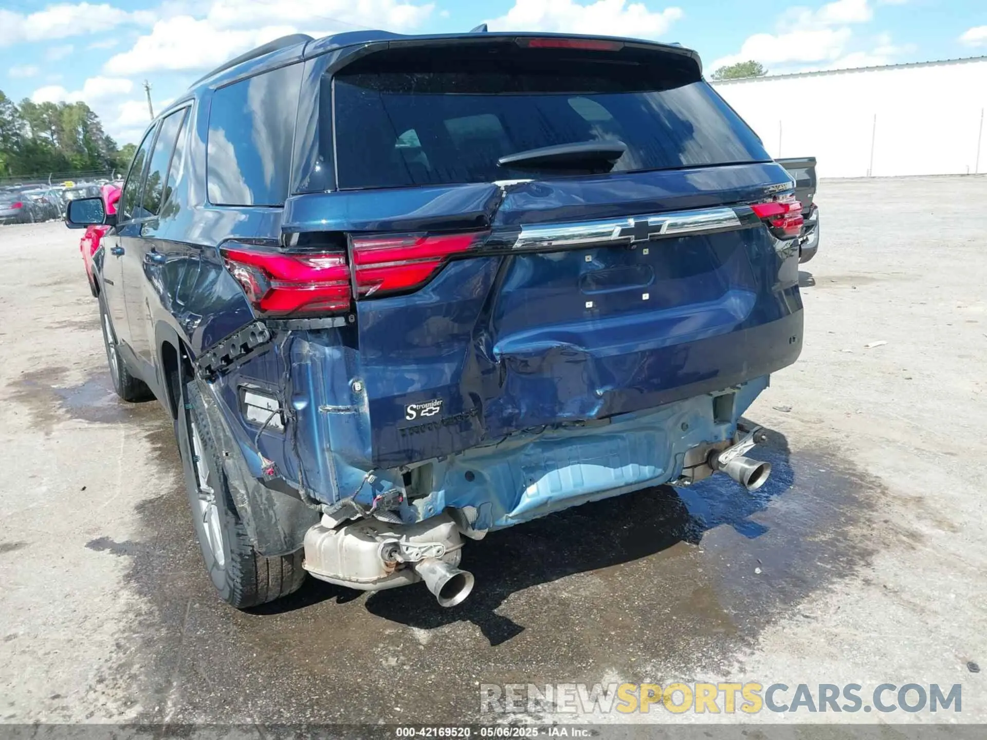 6 Photograph of a damaged car 1GNERHKW7NJ192120 CHEVROLET TRAVERSE 2022