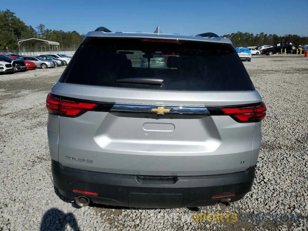 6 Photograph of a damaged car 1GNERHKW8NJ105874 CHEVROLET TRAVERSE 2022