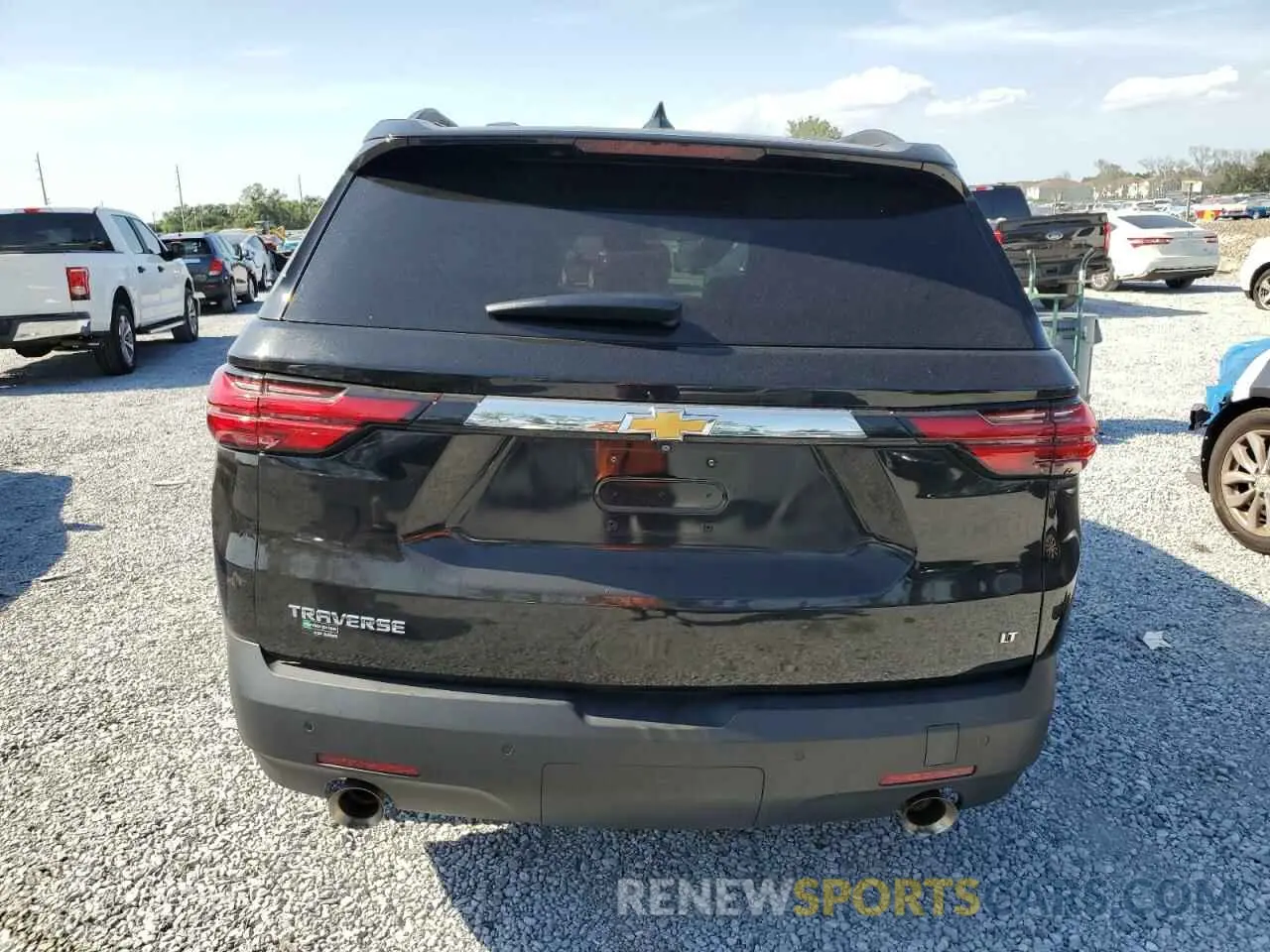 6 Photograph of a damaged car 1GNERHKW9NJ160544 CHEVROLET TRAVERSE 2022