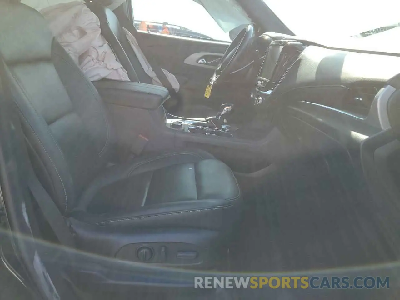 7 Photograph of a damaged car 1GNERHKW9NJ160544 CHEVROLET TRAVERSE 2022
