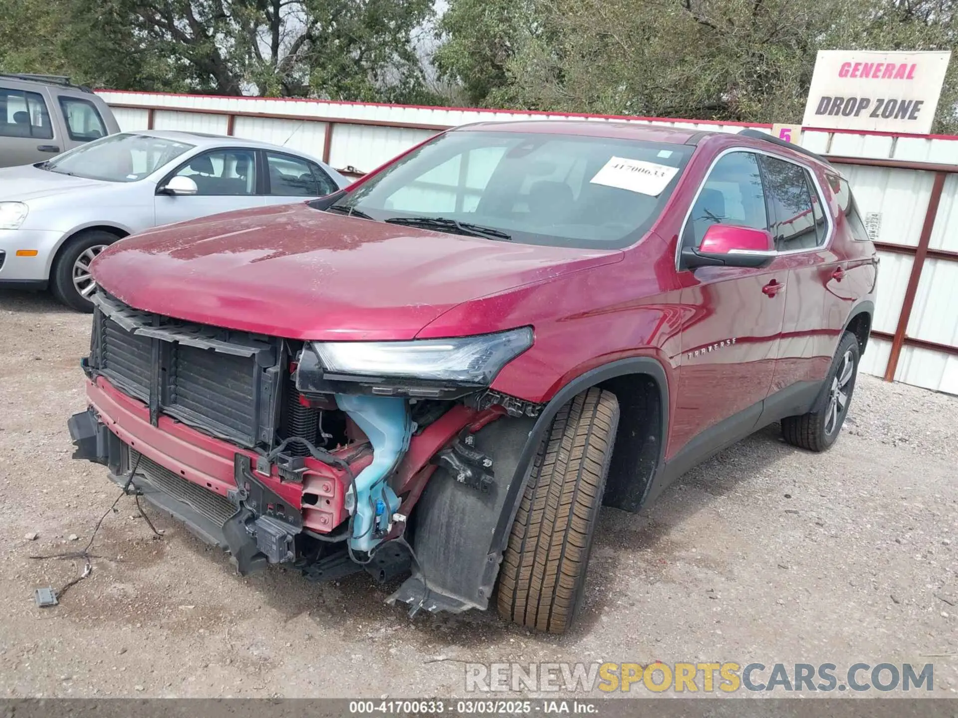 2 Photograph of a damaged car 1GNERHKWXNJ131456 CHEVROLET TRAVERSE 2022