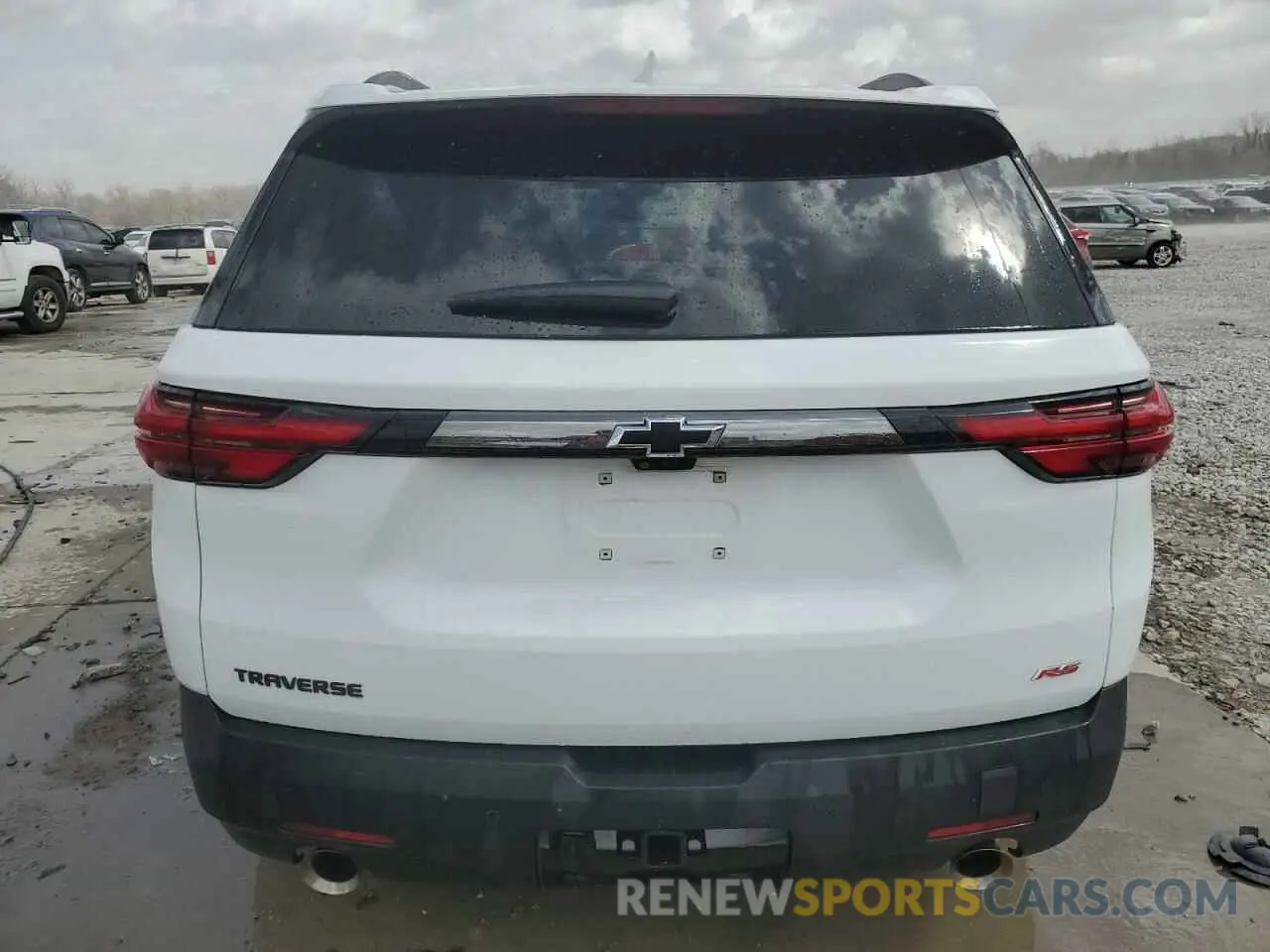 6 Photograph of a damaged car 1GNERJKW2NJ122838 CHEVROLET TRAVERSE 2022