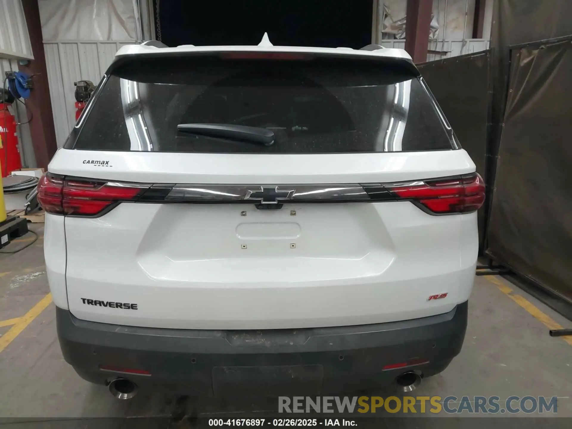 16 Photograph of a damaged car 1GNERJKW3NJ130494 CHEVROLET TRAVERSE 2022