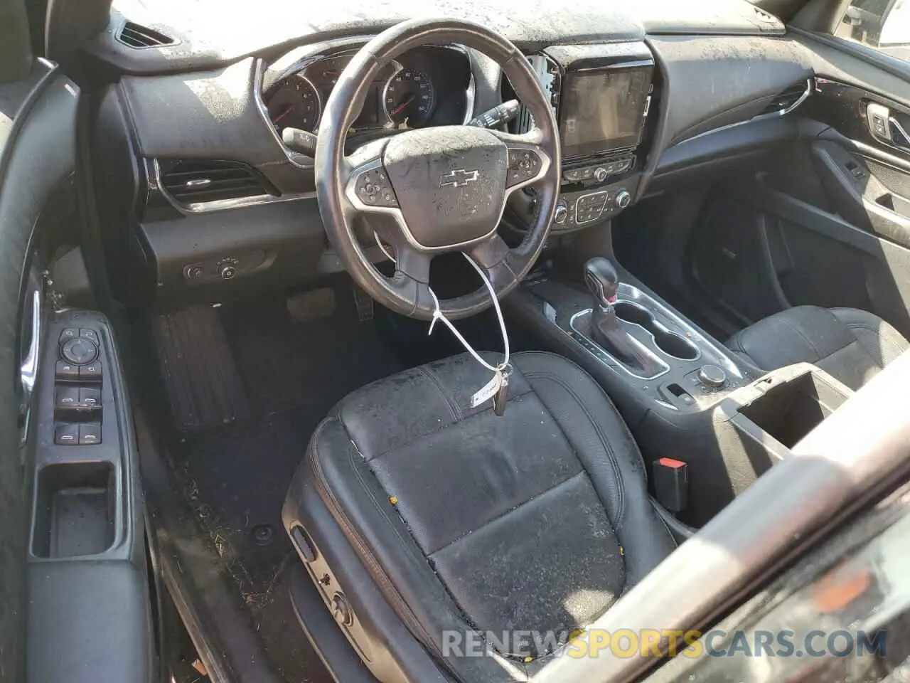 8 Photograph of a damaged car 1GNERJKW6NJ111518 CHEVROLET TRAVERSE 2022