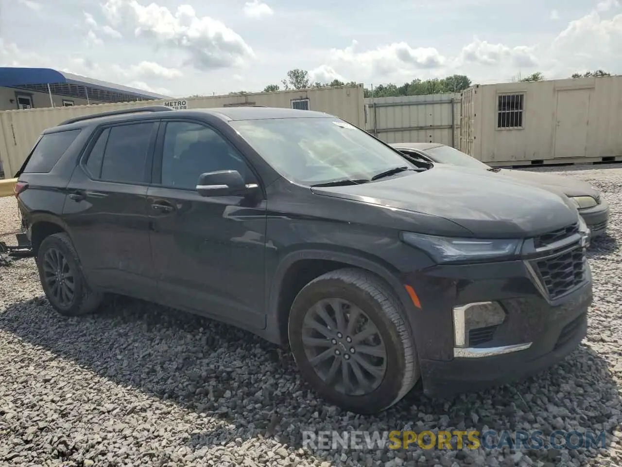 4 Photograph of a damaged car 1GNERJKW8NJ102433 CHEVROLET TRAVERSE 2022