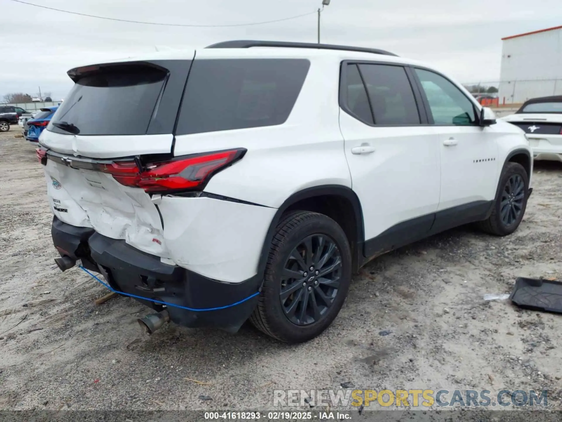 4 Photograph of a damaged car 1GNERJKW9NJ121766 CHEVROLET TRAVERSE 2022