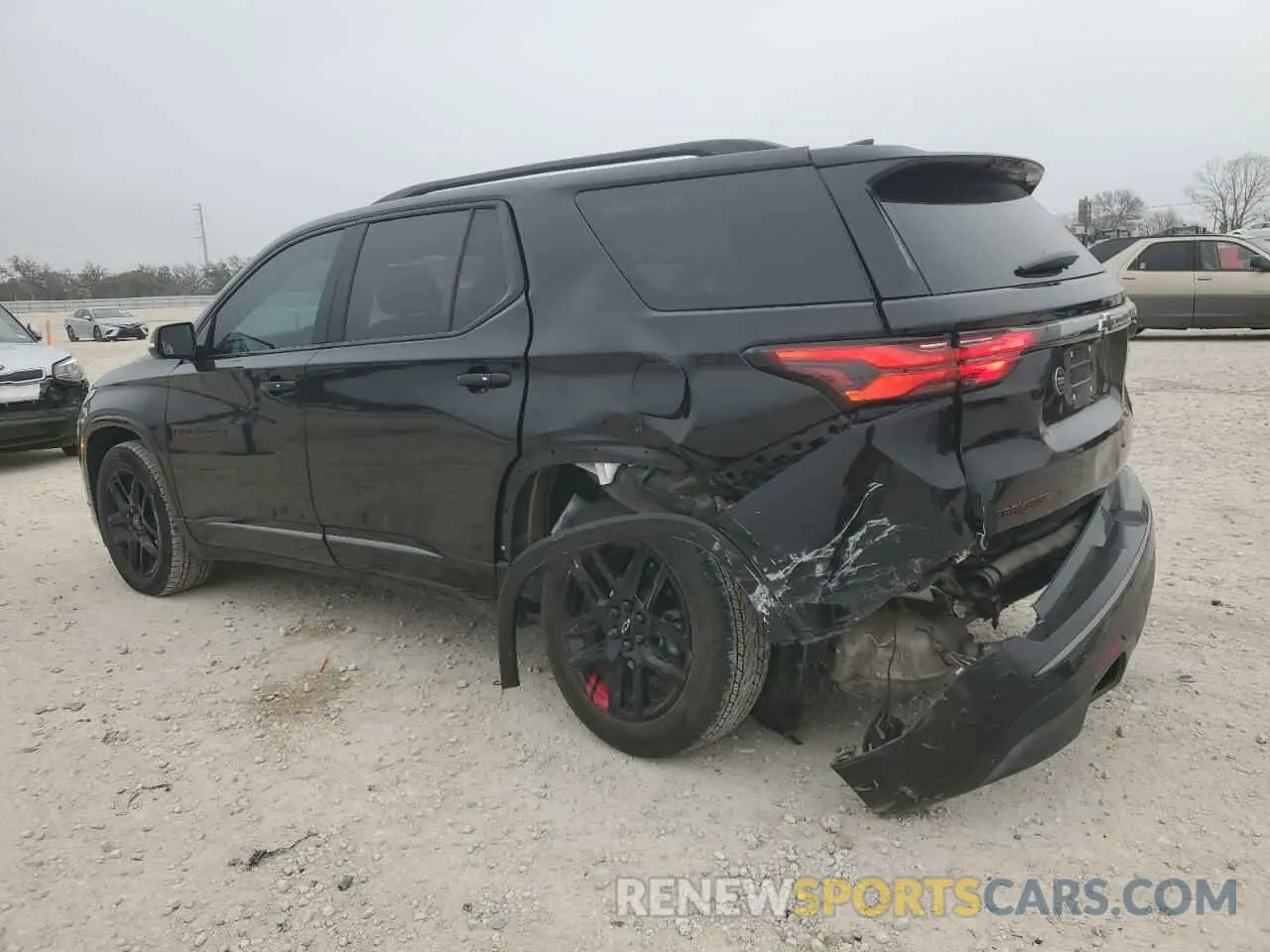2 Photograph of a damaged car 1GNERKKW7NJ184791 CHEVROLET TRAVERSE 2022