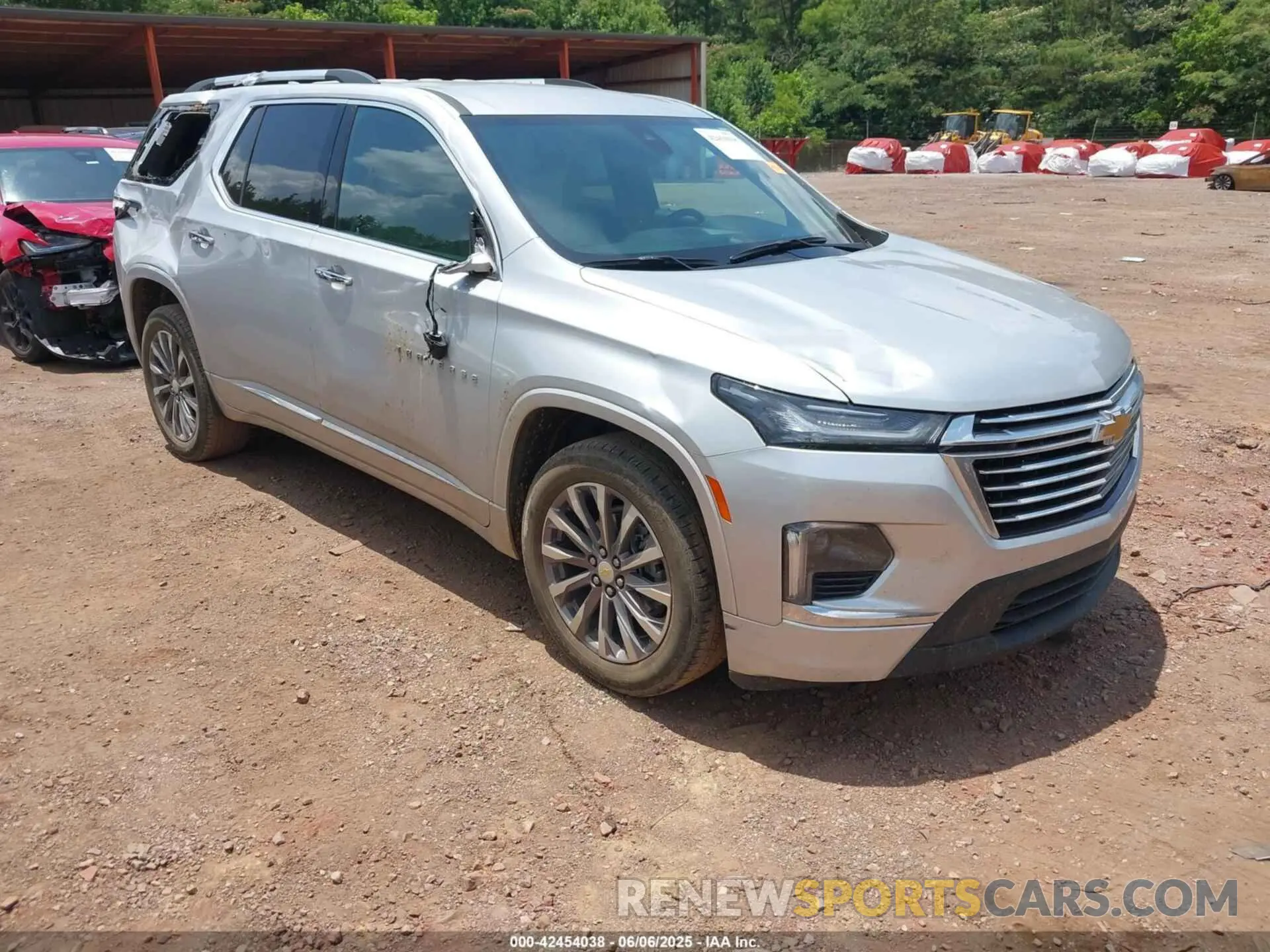 1 Photograph of a damaged car 1GNERKKWXNJ143345 CHEVROLET TRAVERSE 2022