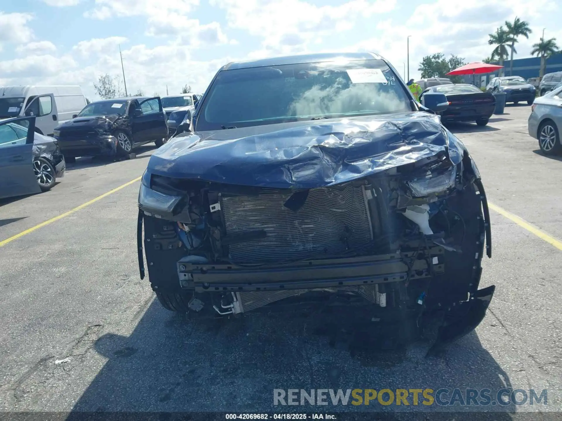 13 Photograph of a damaged car 1GNERLKWXNJ182507 CHEVROLET TRAVERSE 2022