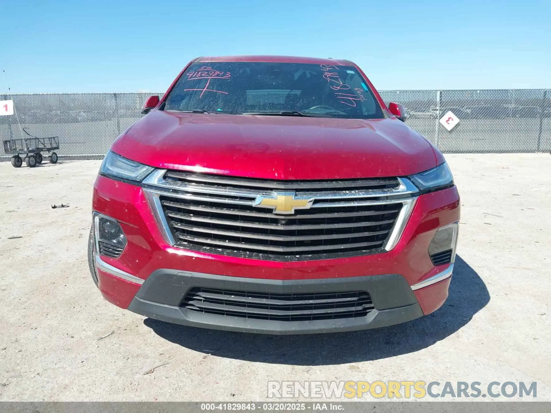 11 Photograph of a damaged car 1GNERNKW5NJ151841 CHEVROLET TRAVERSE 2022