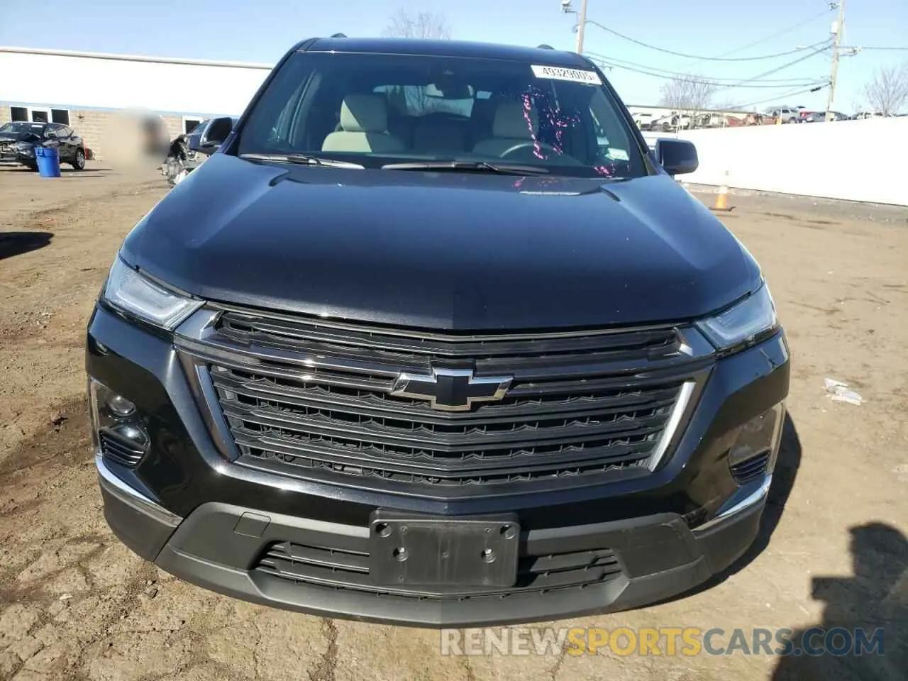 5 Photograph of a damaged car 1GNEVFKW5NJ120168 CHEVROLET TRAVERSE 2022