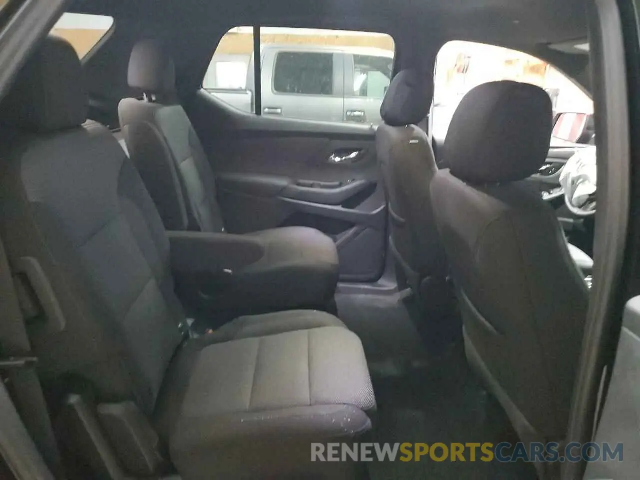 11 Photograph of a damaged car 1GNEVGKW0NJ140849 CHEVROLET TRAVERSE 2022