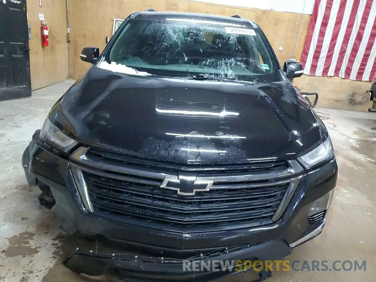 5 Photograph of a damaged car 1GNEVGKW0NJ140849 CHEVROLET TRAVERSE 2022
