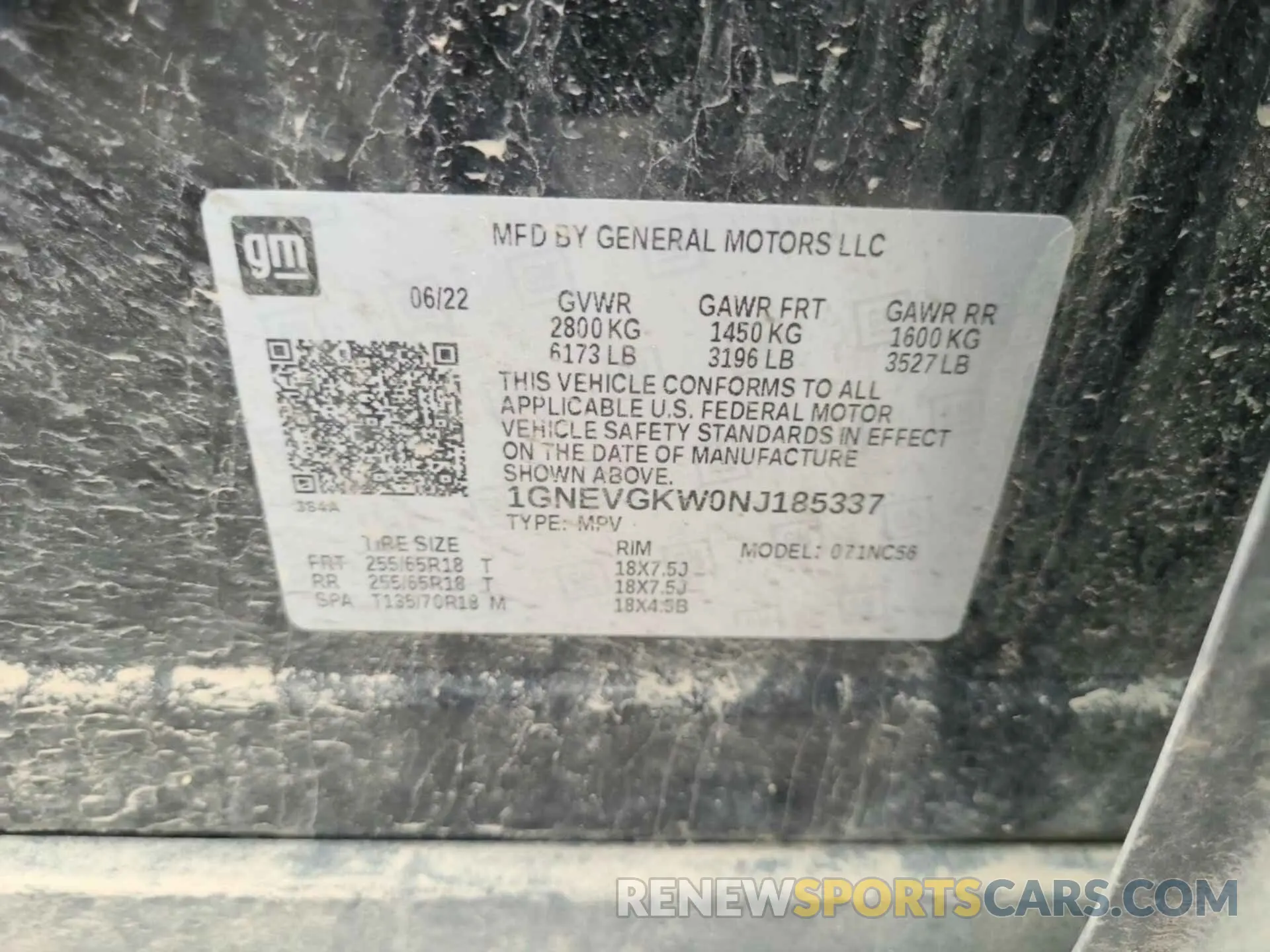 19 Photograph of a damaged car 1GNEVGKW0NJ185337 CHEVROLET TRAVERSE 2022