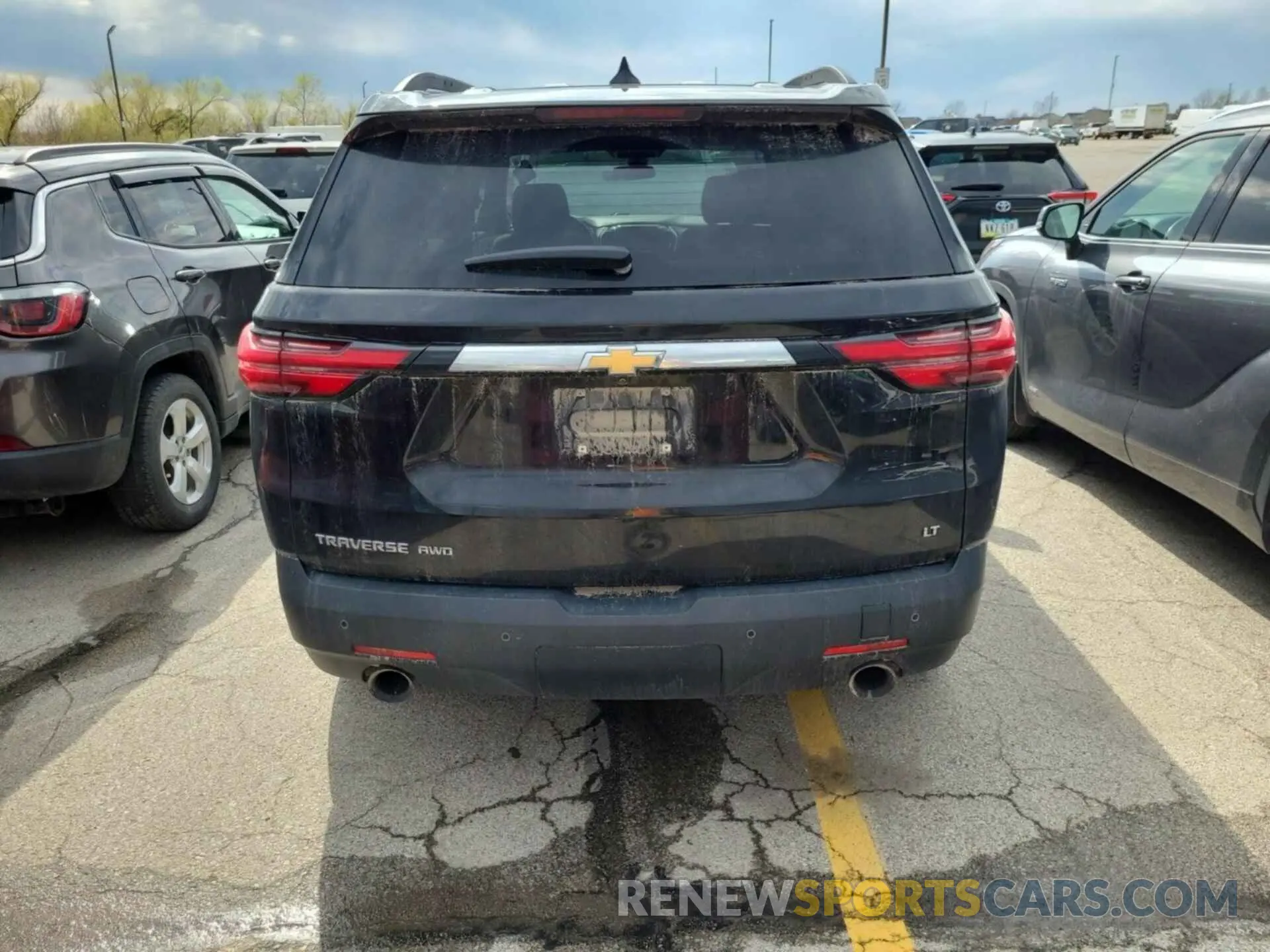 21 Photograph of a damaged car 1GNEVGKW0NJ185337 CHEVROLET TRAVERSE 2022