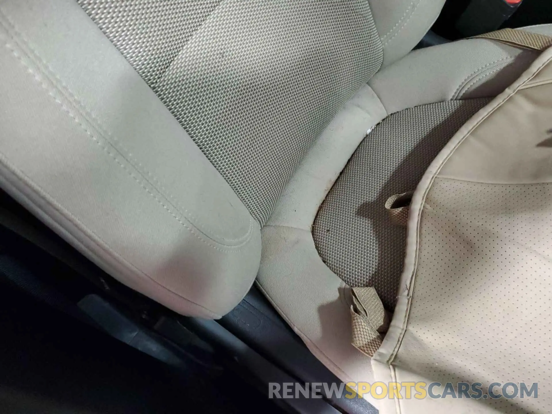 15 Photograph of a damaged car 1GNEVGKW1NJ102143 CHEVROLET TRAVERSE 2022