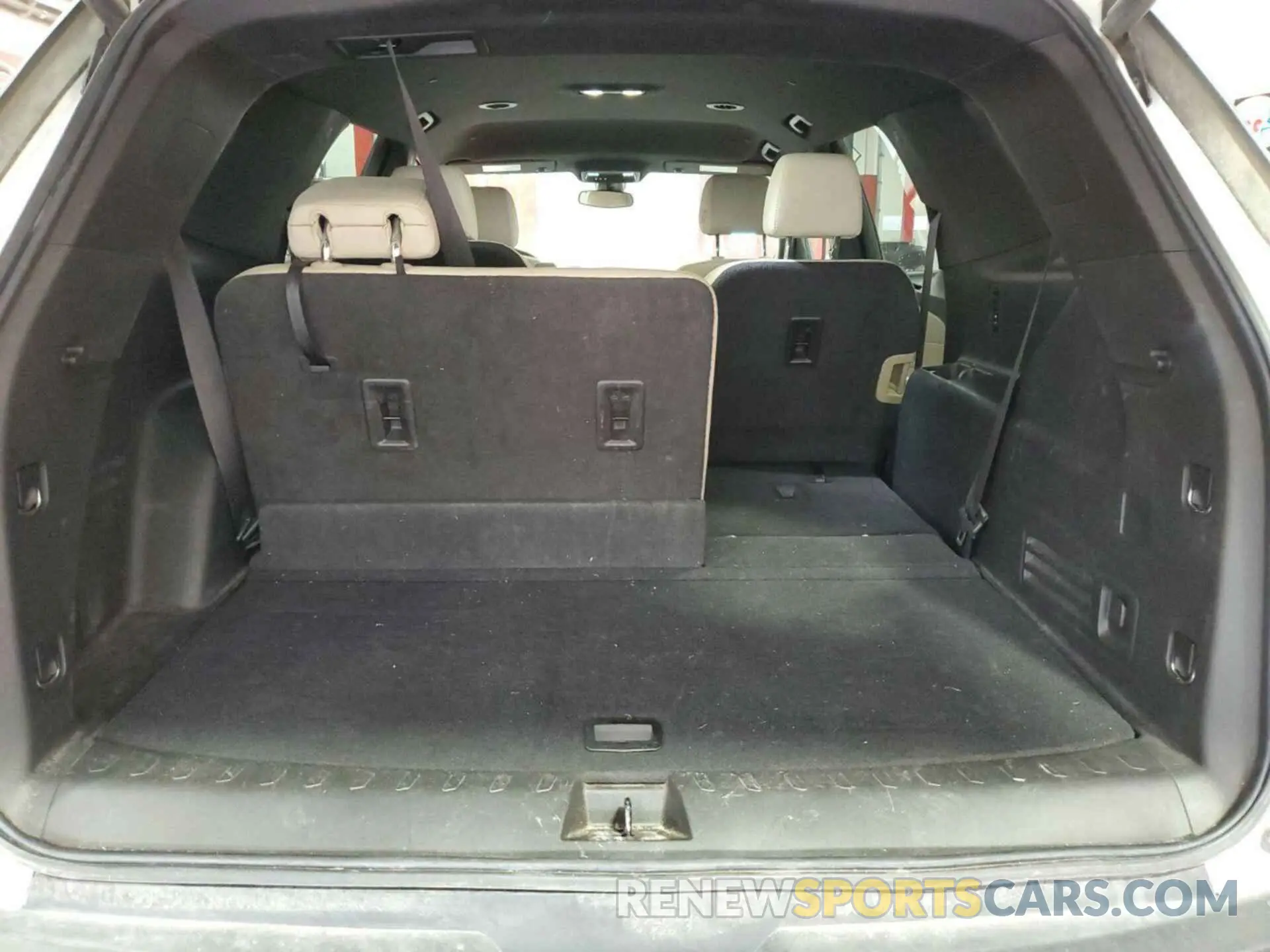 6 Photograph of a damaged car 1GNEVGKW1NJ102143 CHEVROLET TRAVERSE 2022