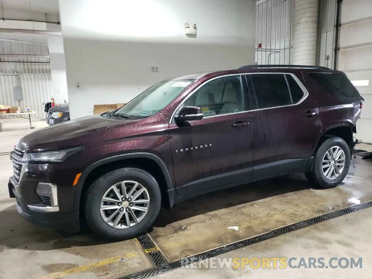 1 Photograph of a damaged car 1GNEVGKW1NJ151150 CHEVROLET TRAVERSE 2022
