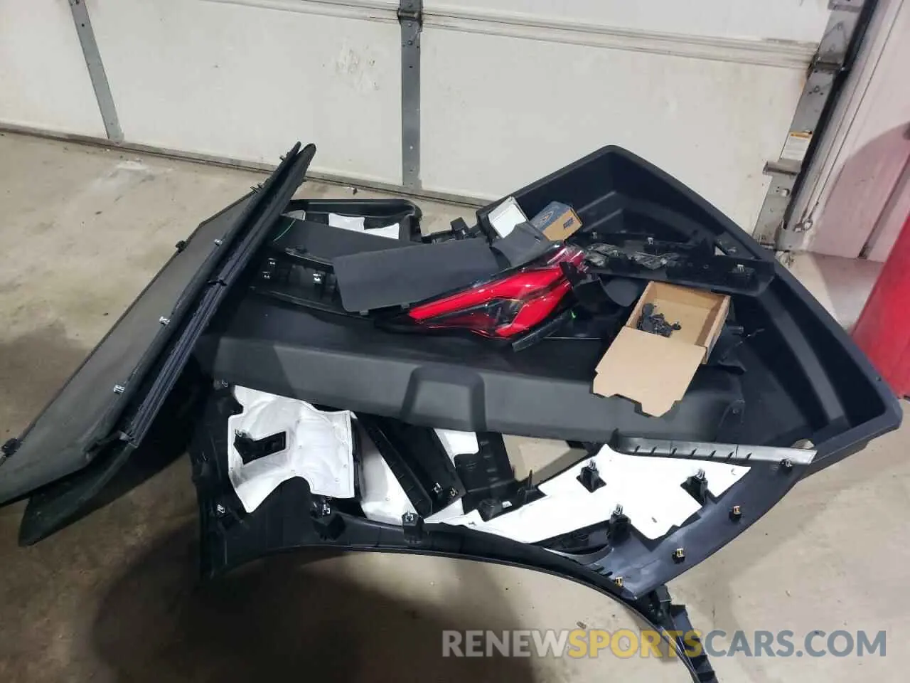 13 Photograph of a damaged car 1GNEVGKW1NJ151150 CHEVROLET TRAVERSE 2022