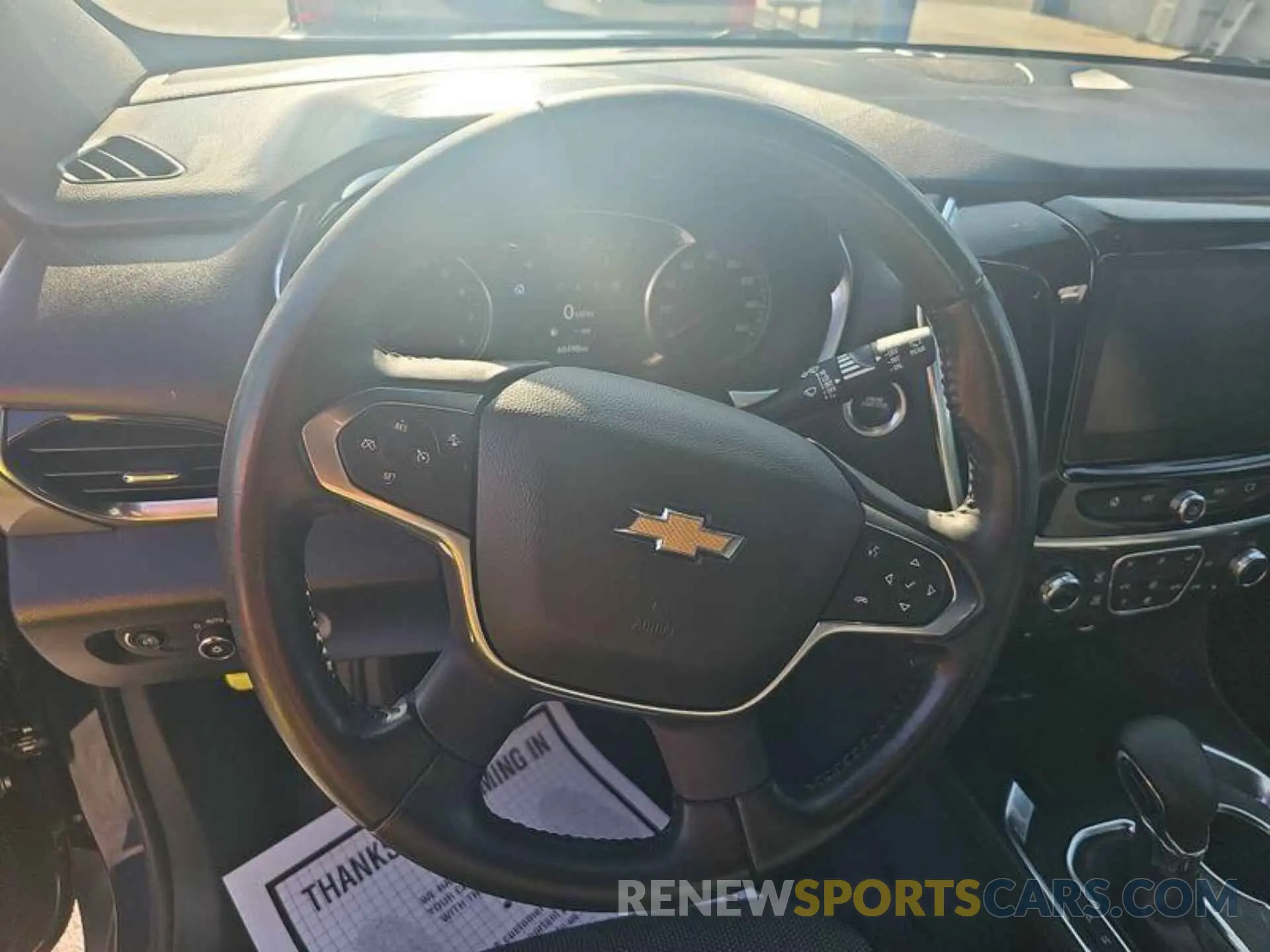 18 Photograph of a damaged car 1GNEVGKW1NJ152685 CHEVROLET TRAVERSE 2022
