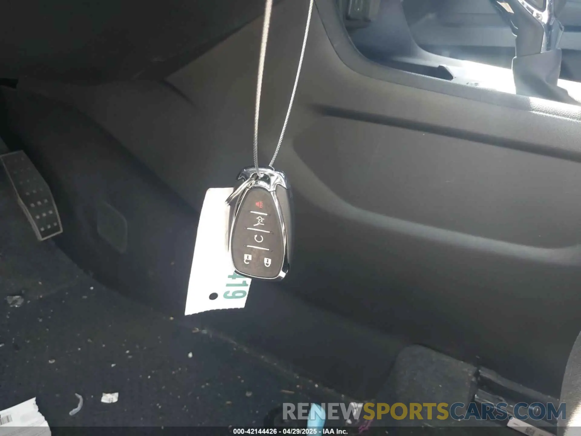 11 Photograph of a damaged car 1GNEVGKW1NJ164383 CHEVROLET TRAVERSE 2022