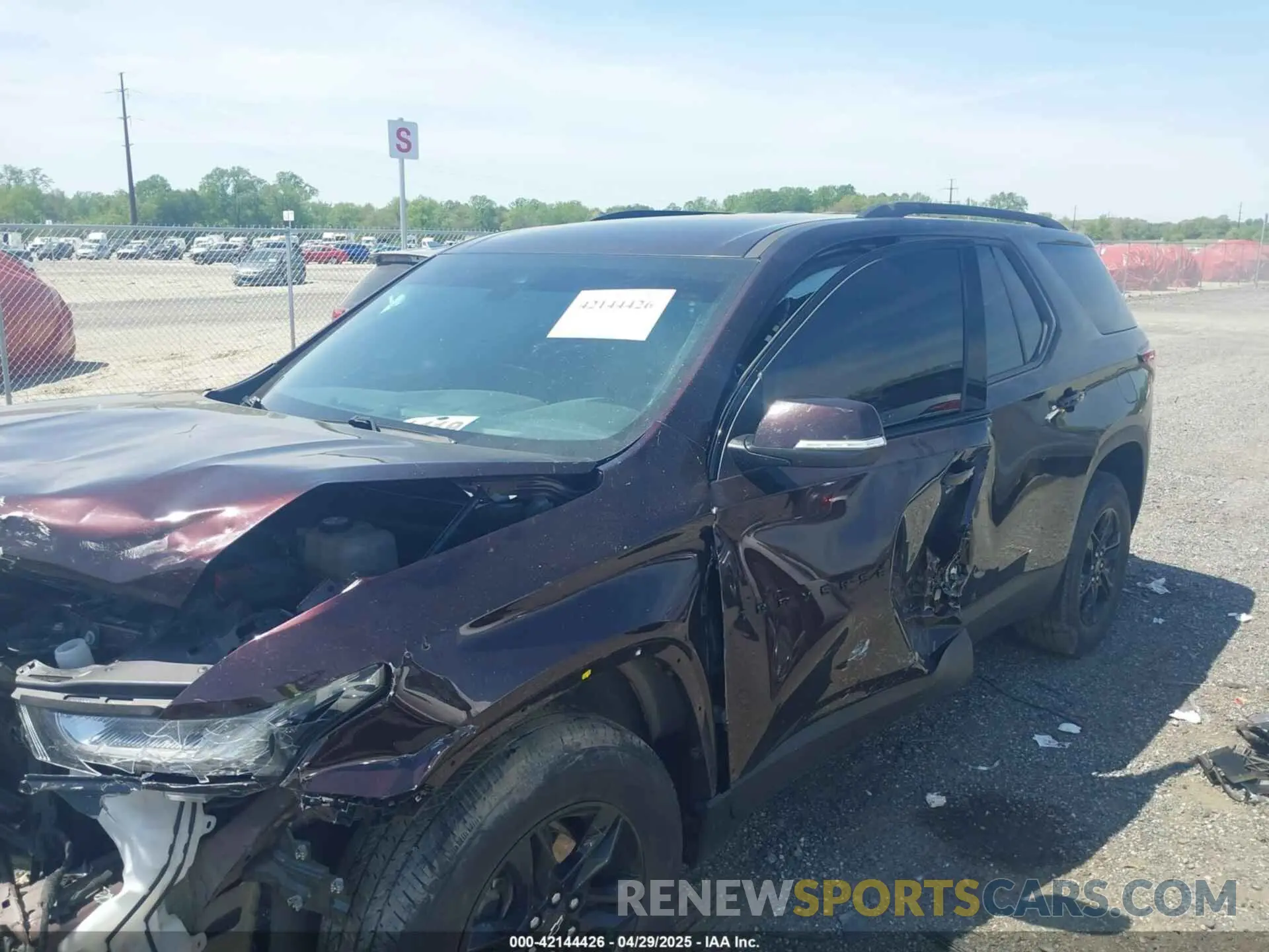 6 Photograph of a damaged car 1GNEVGKW1NJ164383 CHEVROLET TRAVERSE 2022