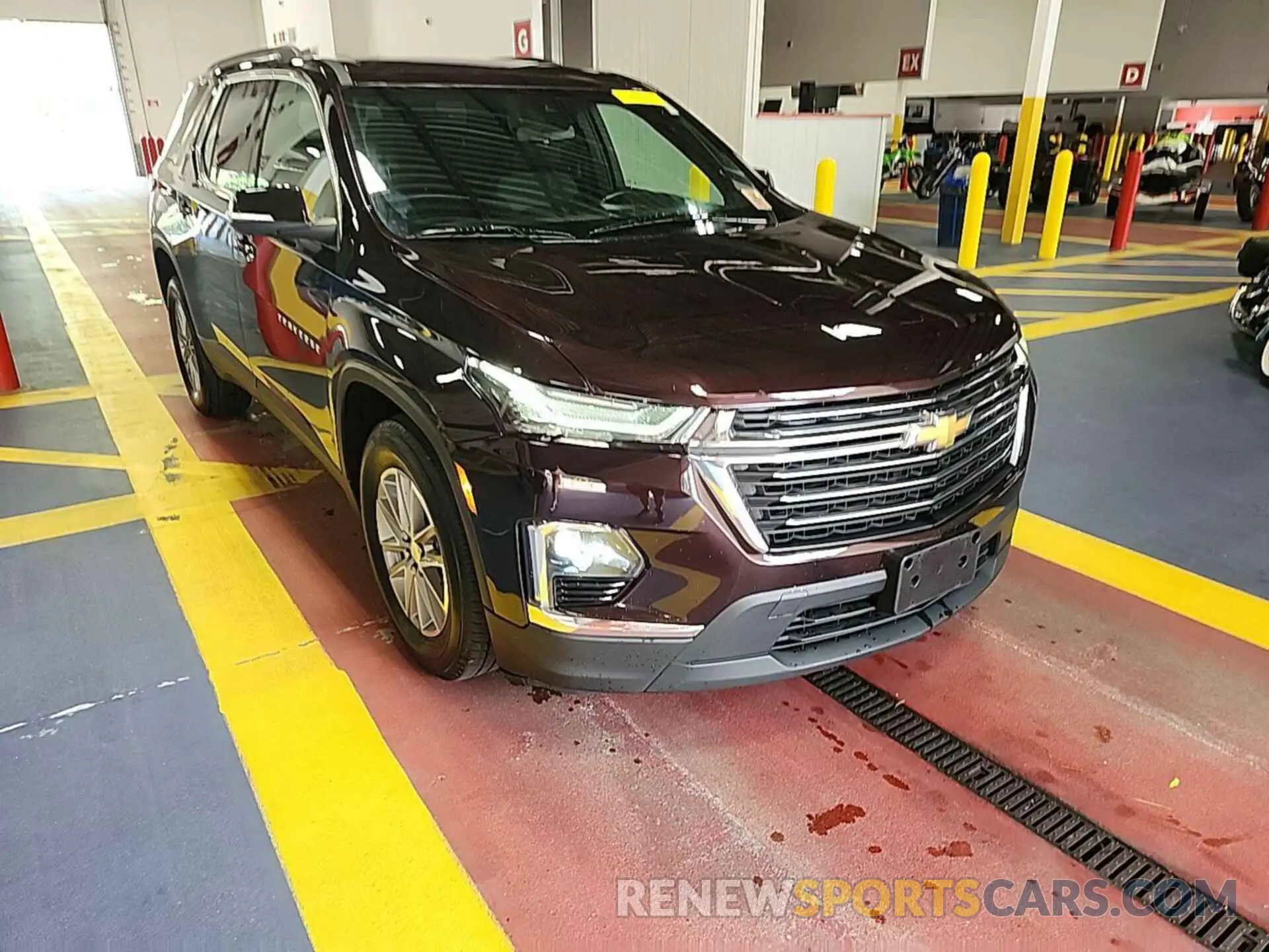 9 Photograph of a damaged car 1GNEVGKW2NJ154512 CHEVROLET TRAVERSE 2022