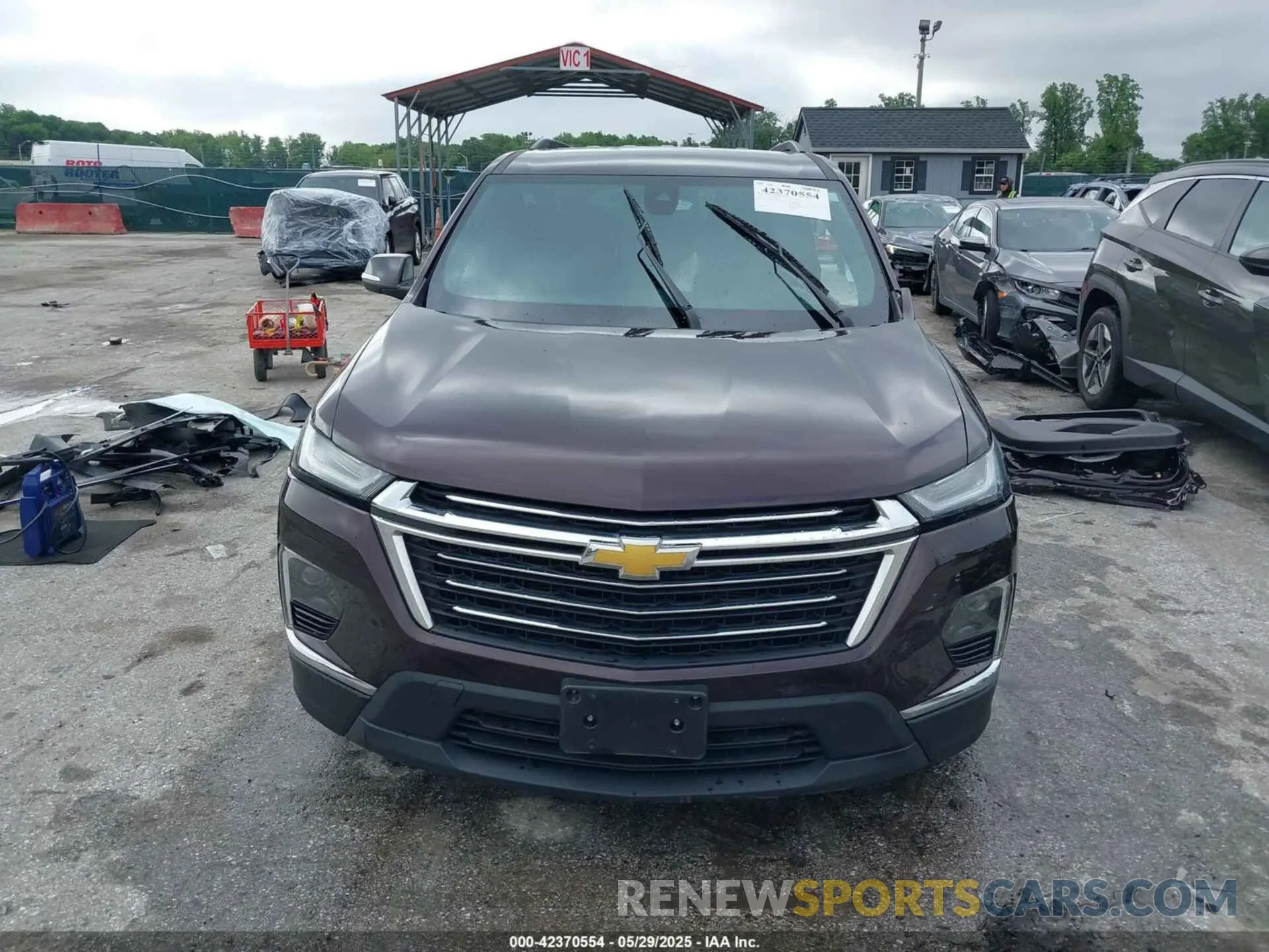 12 Photograph of a damaged car 1GNEVGKW2NJ155658 CHEVROLET TRAVERSE 2022