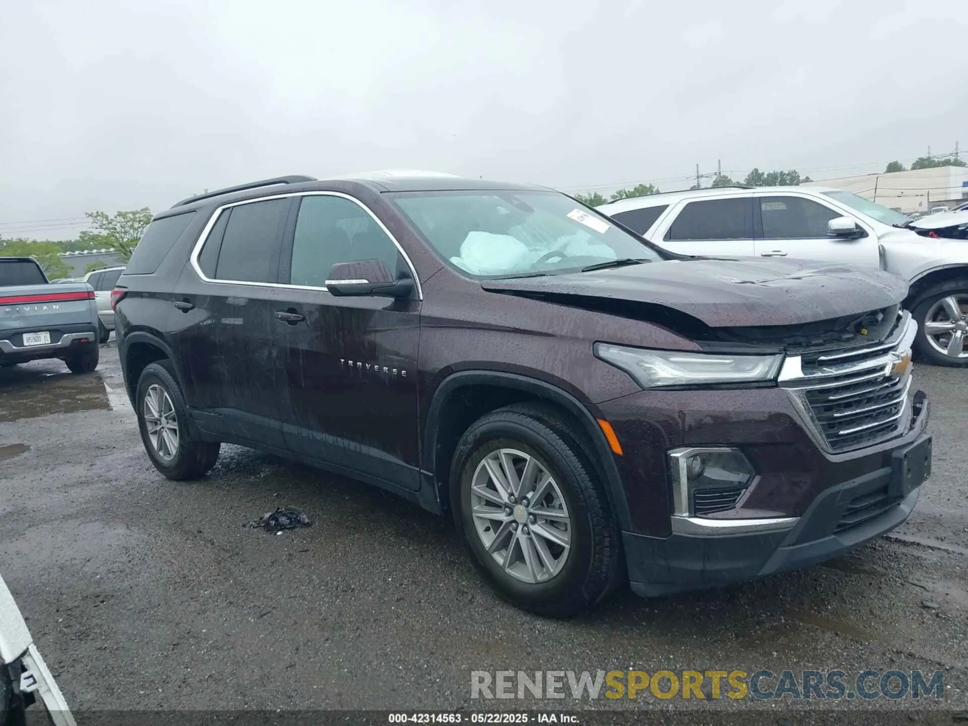 1 Photograph of a damaged car 1GNEVGKW2NJ191205 CHEVROLET TRAVERSE 2022