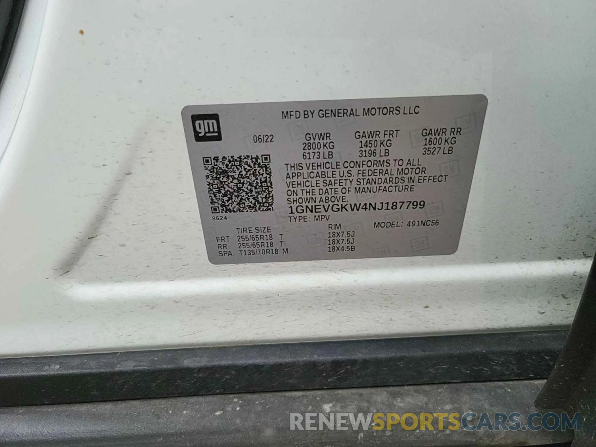12 Photograph of a damaged car 1GNEVGKW4NJ187799 CHEVROLET TRAVERSE 2022